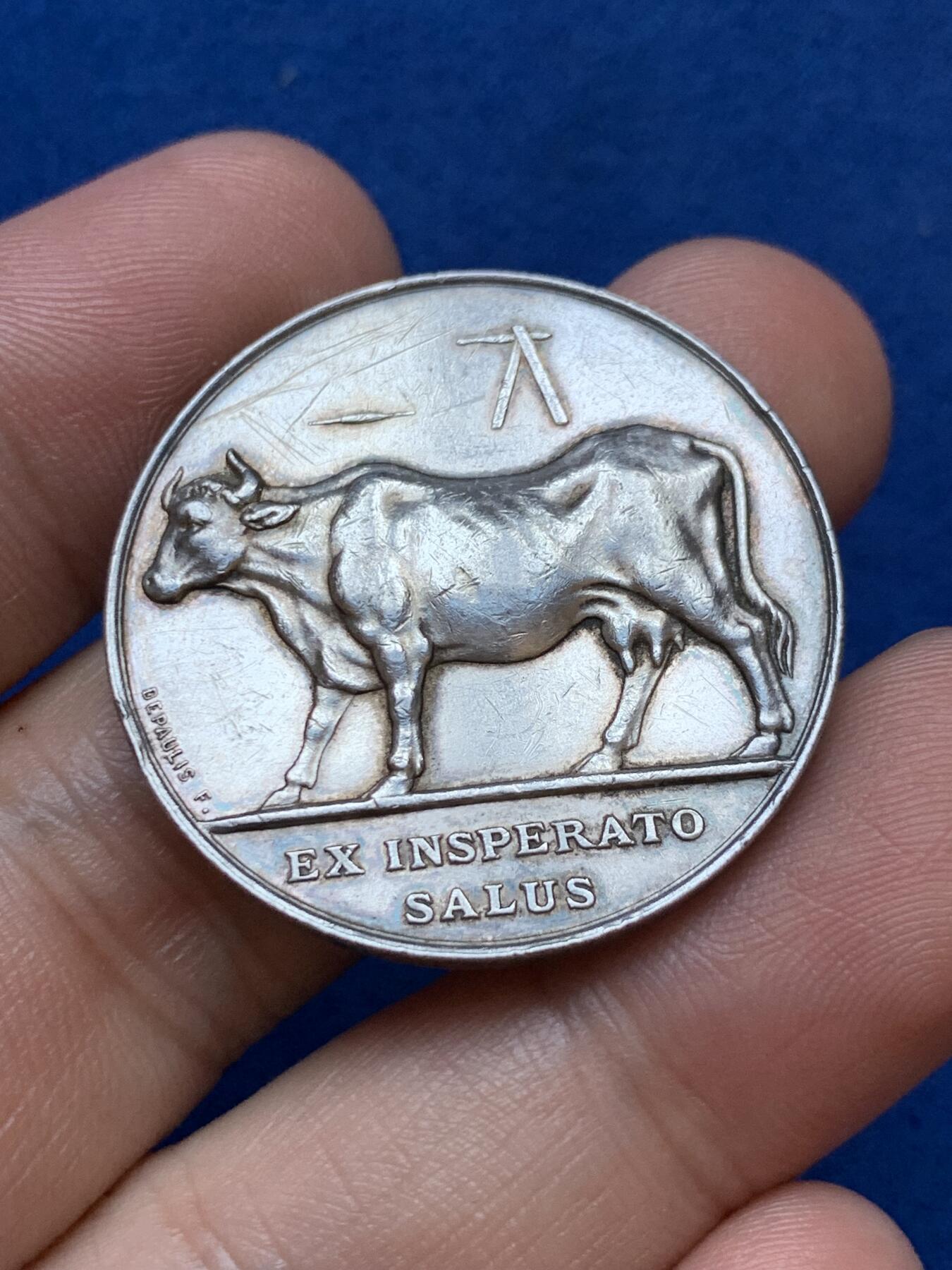 《竞宝斋》第286场-周六， 周日，周一 3场连拍 （全场包邮） 法国1814巴黎医疗协会圆型银代币 丰饶角边铭 32mm 16.1g