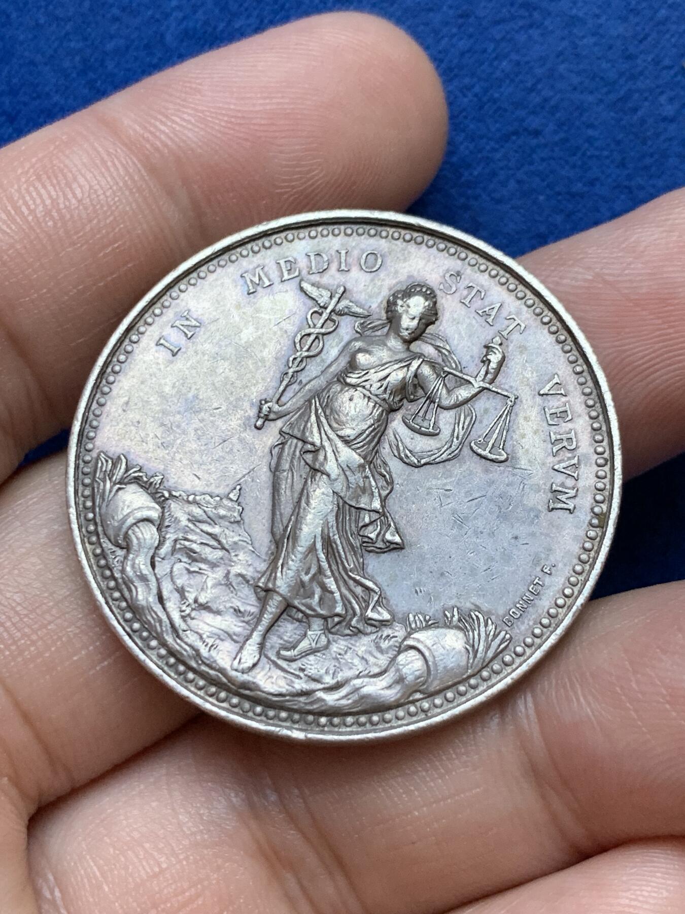 《竞宝斋》第286场-周六， 周日，周一 3场连拍 （全场包邮） 法国1866里昂法令圆型银代币 蜜蜂边铭 36mm 21.7g 