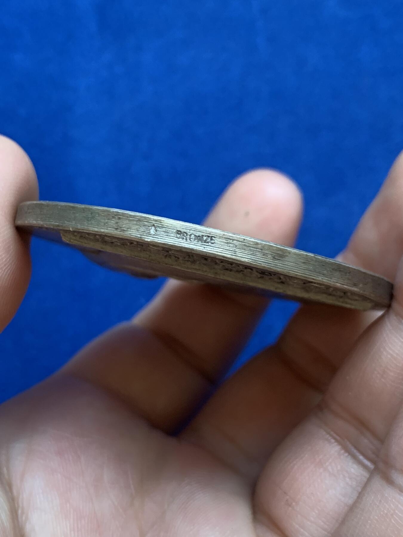 《竞宝斋》第286场-周六， 周日，周一 3场连拍 （全场包邮） 法国电力和天然气镀银铜章 71.8g 55mm