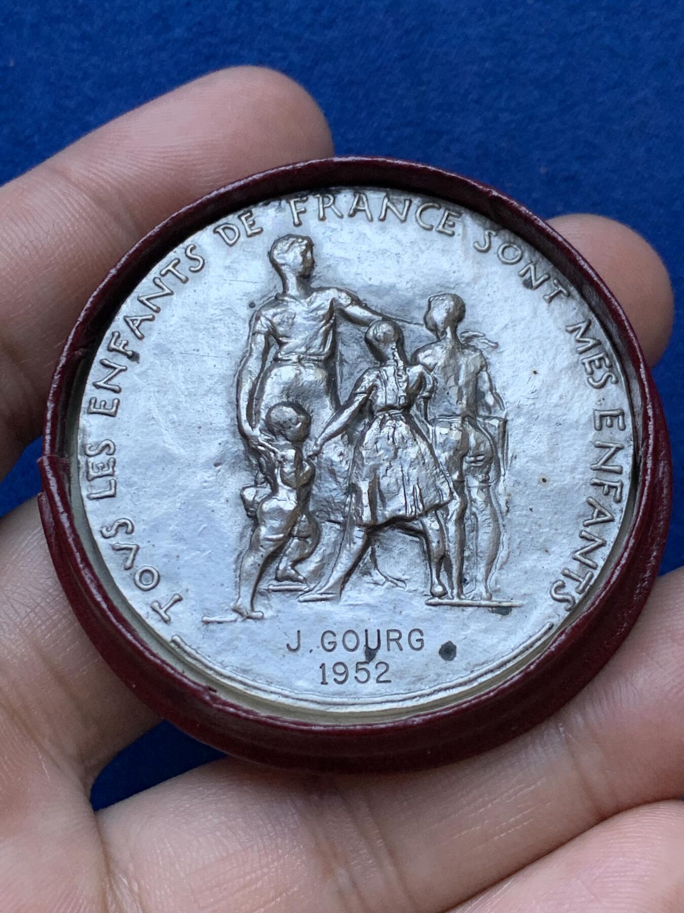 《竞宝斋》第286场-周六， 周日，周一 3场连拍 （全场包邮） 法国1952国家教育银奖牌 丰饶角1ARGENT 45mm 43.9g 原盒