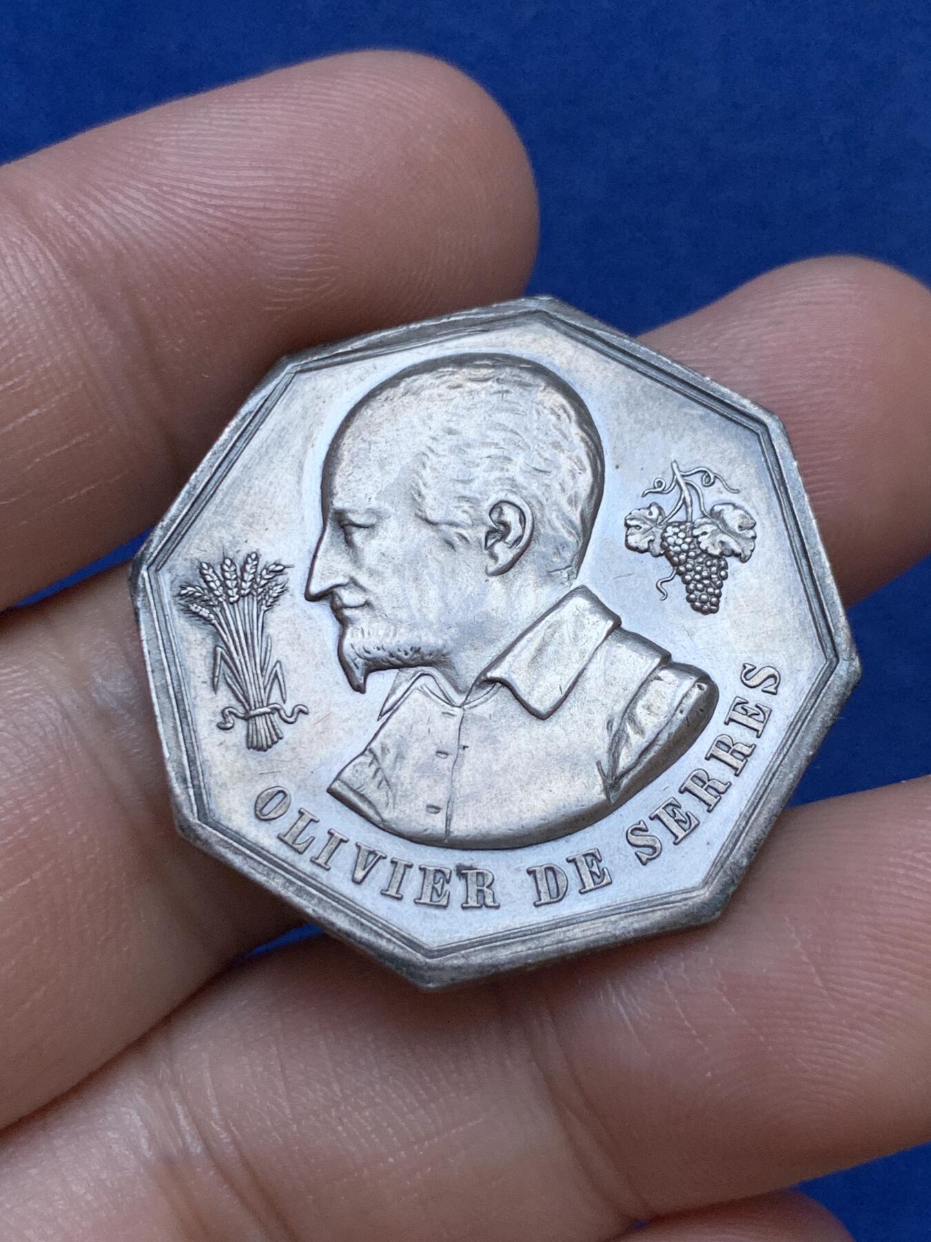 《竞宝斋》第286场-周六， 周日，周一 3场连拍 （全场包邮） 法国埃罗省农业股份公司八角银代币 蜜蜂边铭 31mm 12.6g