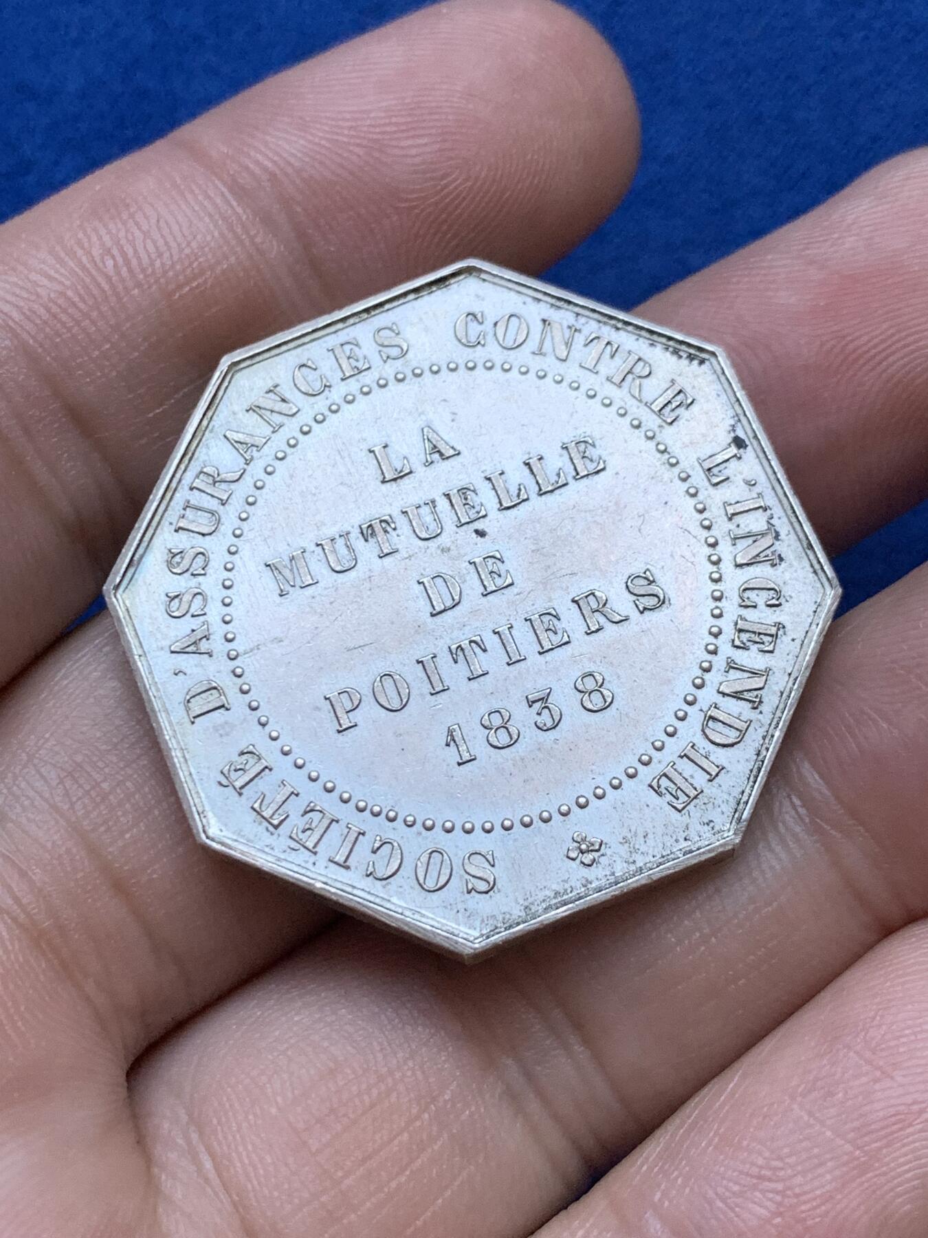 《竞宝斋》第286场-周六， 周日，周一 3场连拍 （全场包邮） 法国1838火灾保险八角银代币 丰饶角1ARGENT边铭 34mm 20.7g