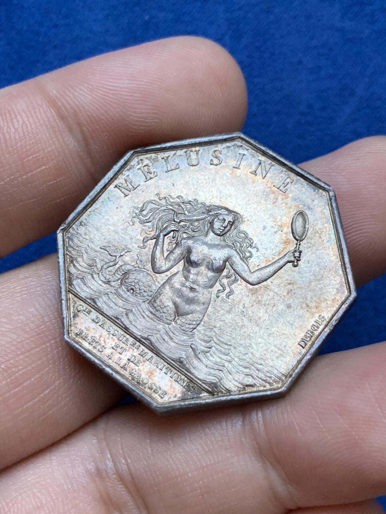 《竞宝斋》第286场-周六， 周日，周一 3场连拍 （全场包邮） 法国1832-1841名誉品海妖八角银代币 海洋保险和贷款公司 17.63g 33.3mm 神灯边铭