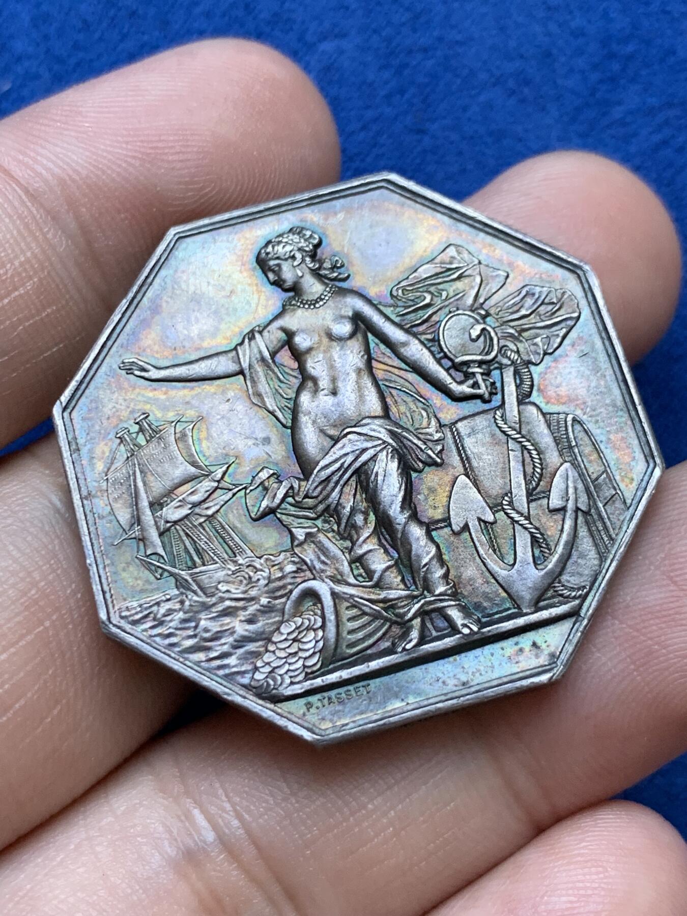 《竞宝斋》第286场-周六， 周日，周一 3场连拍 （全场包邮） 法国1869海上保险女神八角银质代币 蜜蜂边铭 36.mm 19.1g