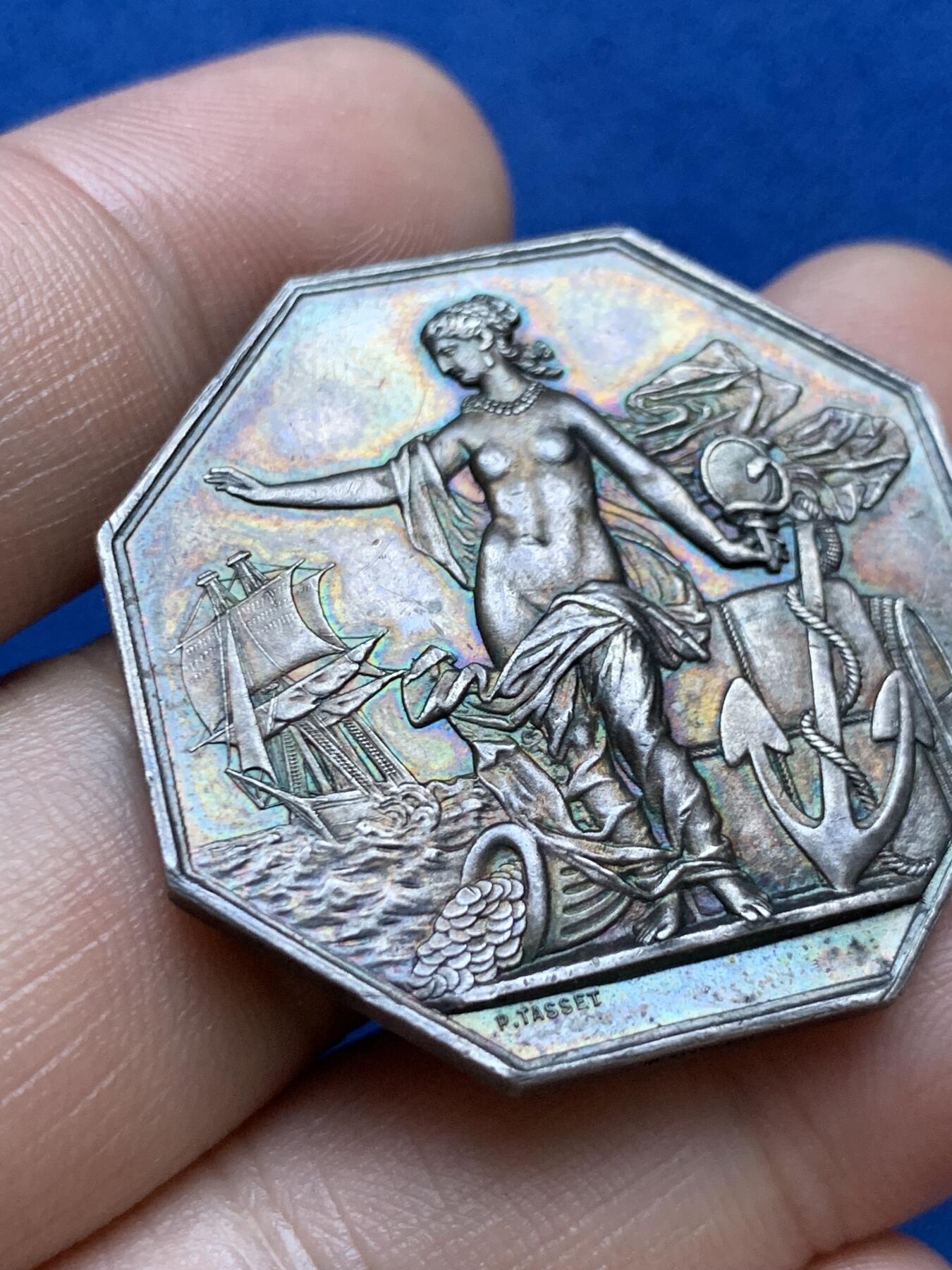 《竞宝斋》第286场-周六， 周日，周一 3场连拍 （全场包邮） 法国1869海上保险女神八角银质代币 蜜蜂边铭 36.mm 19.1g