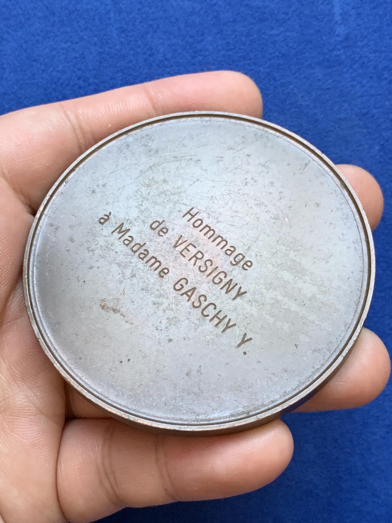 《竞宝斋》第286场-周六， 周日，周一 3场连拍 （全场包邮） 法国由马恩州副议员布鲁诺·布尔格-布罗克提供的铜质奖章 146.2g 68.3mm 丰饶角边铭