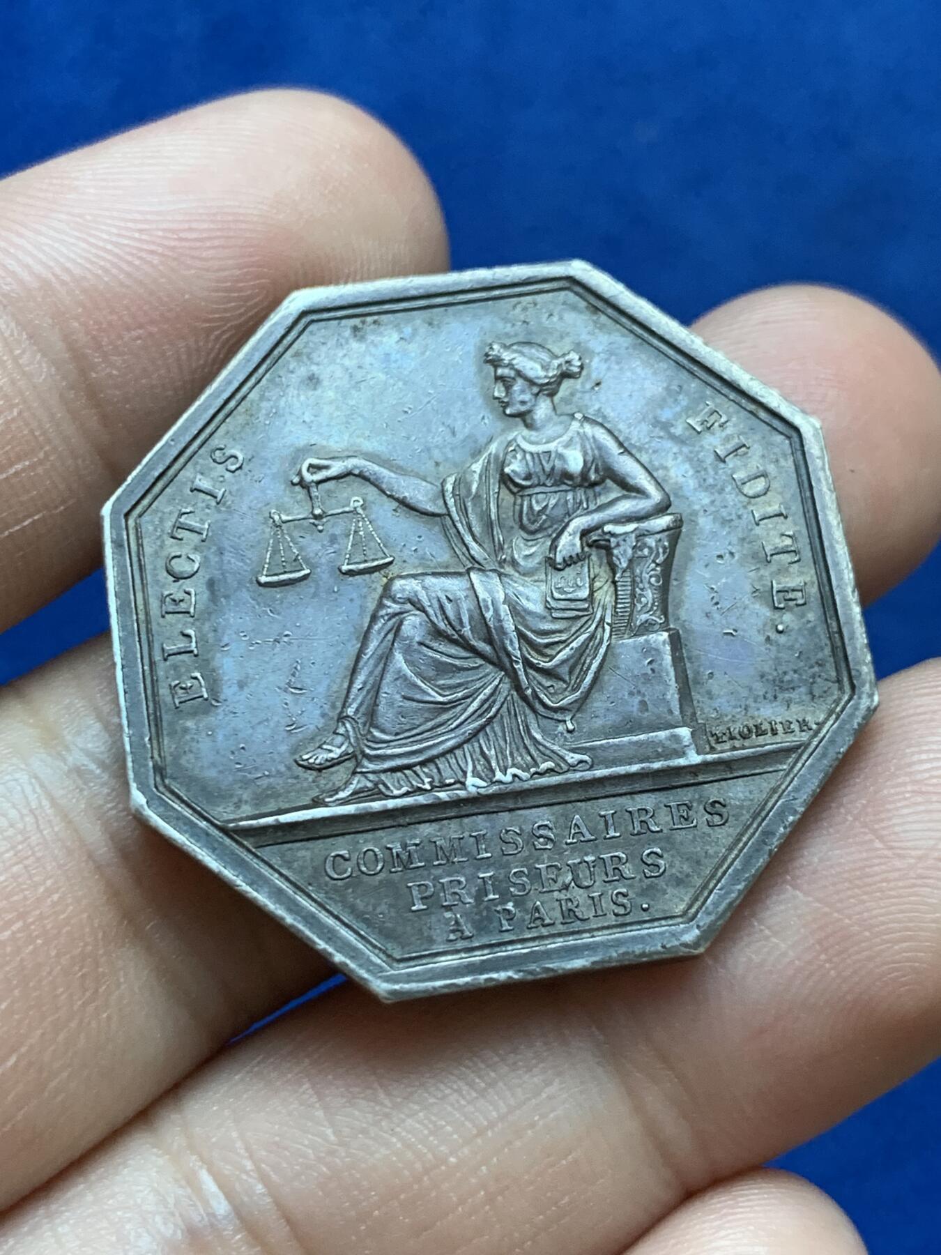 《竞宝斋》第286场-周六， 周日，周一 3场连拍 （全场包邮） 法国路易十八公证人八角银质代币 16.5克 33.3mm 早期无边铭