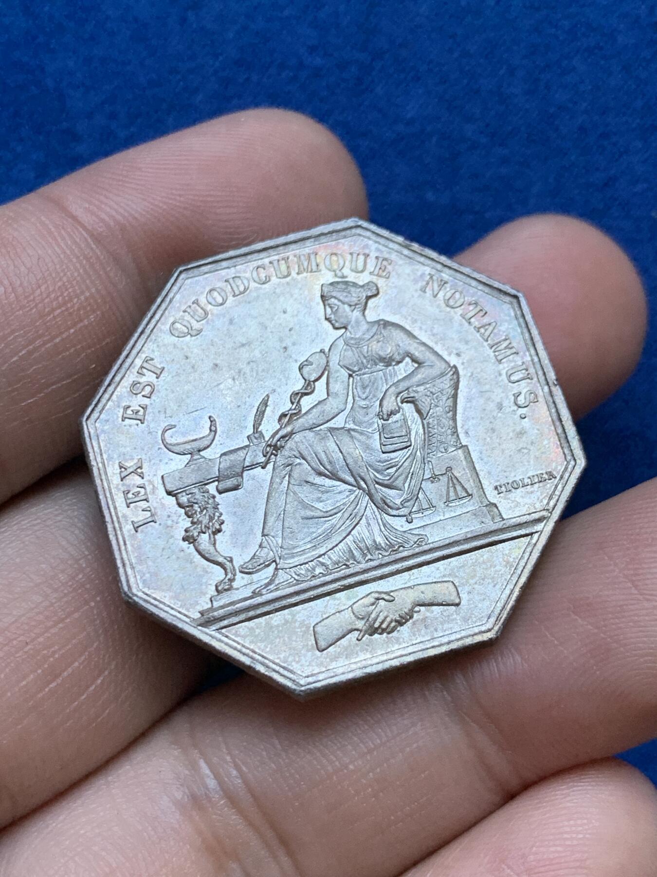 《竞宝斋》第286场-周六， 周日，周一 3场连拍 （全场包邮） 法国八角银质代币 波尔多公证人 17.67g 33.3mm 手指边铭