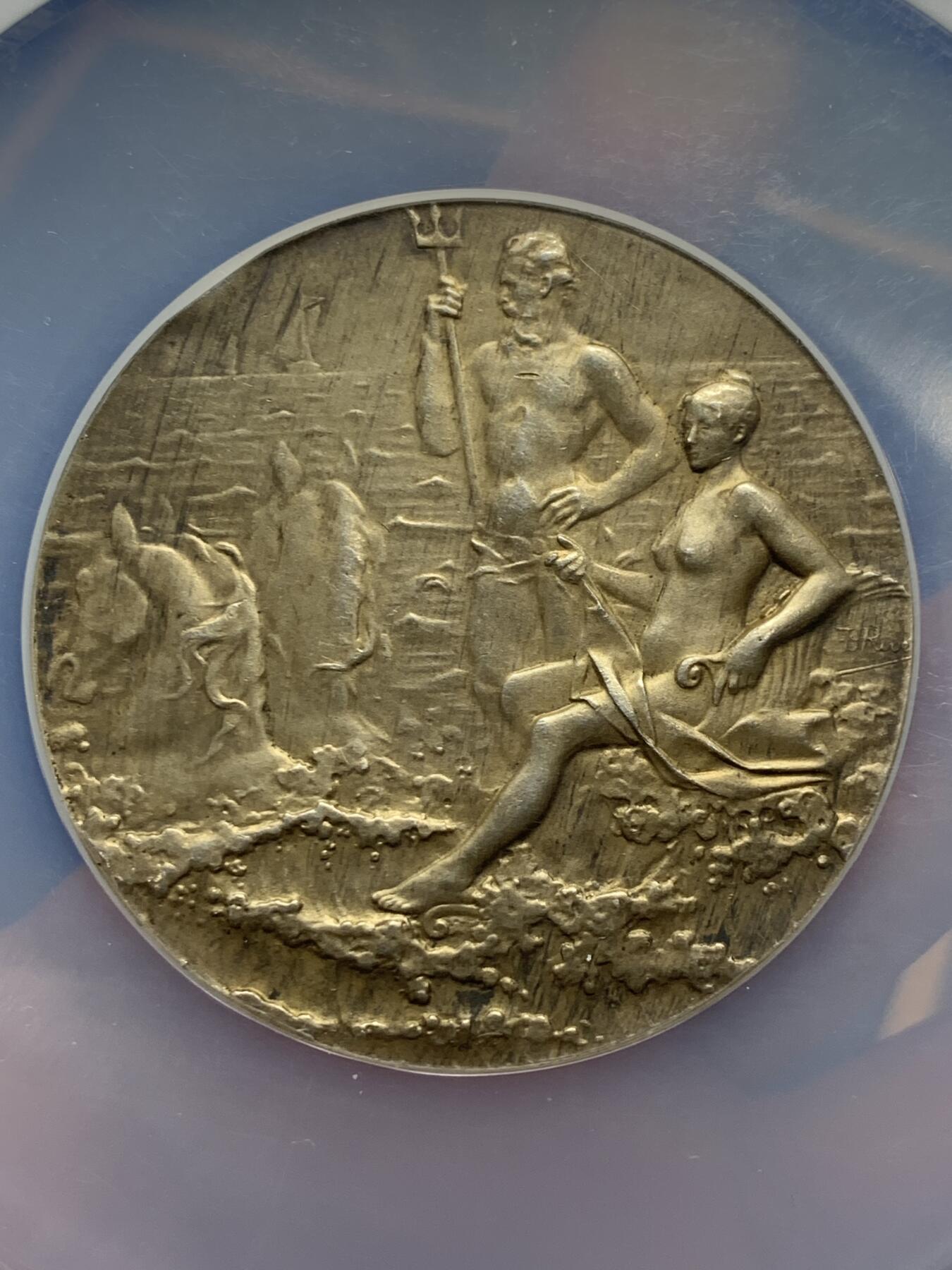 《竞宝斋》第286场-周六， 周日，周一 3场连拍 （全场包邮） NGC MS62 法国1905航海协会银章 大盒封装 细节丰富