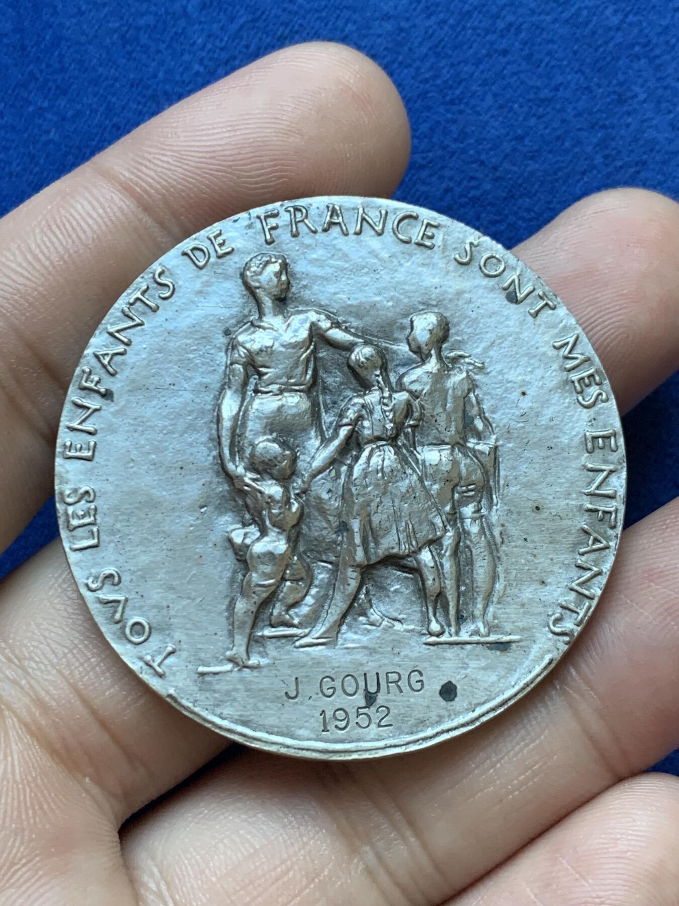 《竞宝斋》第286场-周六， 周日，周一 3场连拍 （全场包邮） 法国1952国家教育银奖牌 丰饶角1ARGENT 45mm 43.9g 原盒