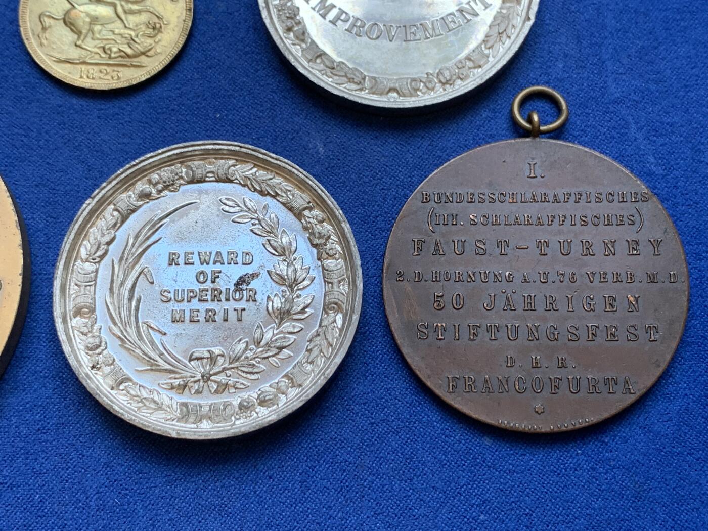 《竞宝斋》第286场-周六， 周日，周一 3场连拍 （全场包邮） 6枚一组 近现代欧洲章牌 最小的27.6mm 最大的59.7mm