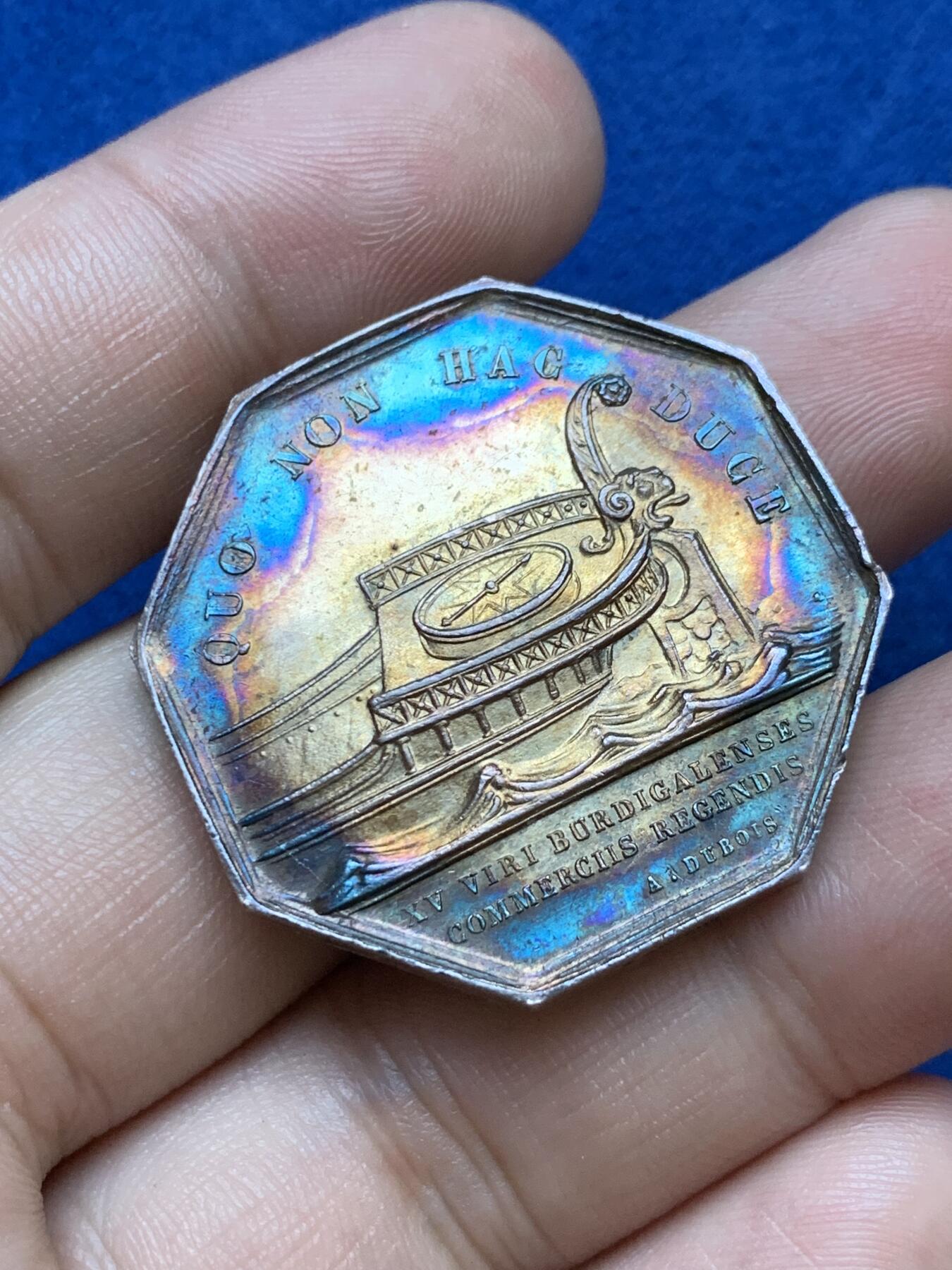 《竞宝斋》第286场-周六， 周日，周一 3场连拍 （全场包邮） 法国波尔多商业公司八角银质代币 商业之神墨丘利 蜜蜂边铭 34mm 19.9g