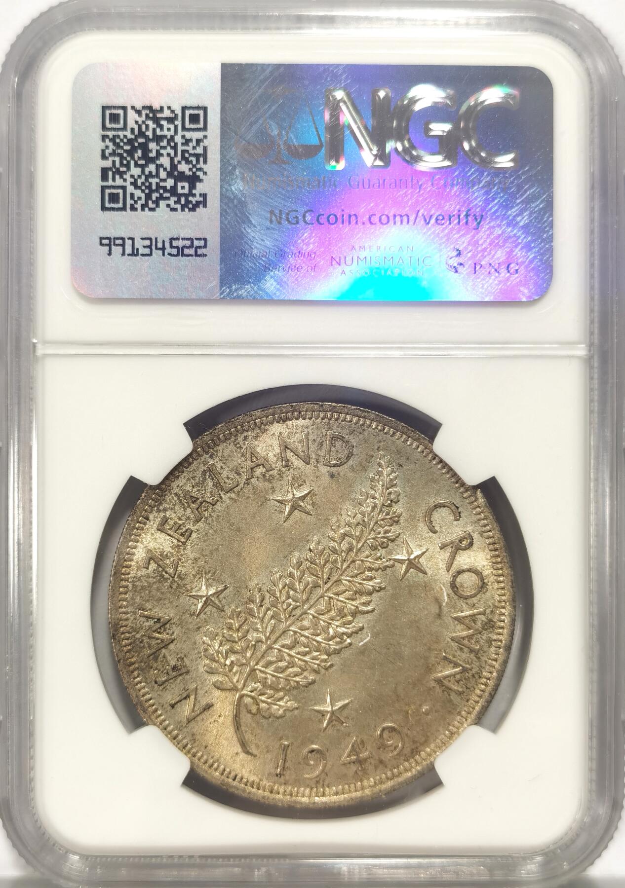 博洋堂世界钱币拍卖第084期（全场包邮） NGC MS64 新西兰1949年乔六1克朗，BU品相，币面干净整洁，覆盖淡淡的黄油彩
