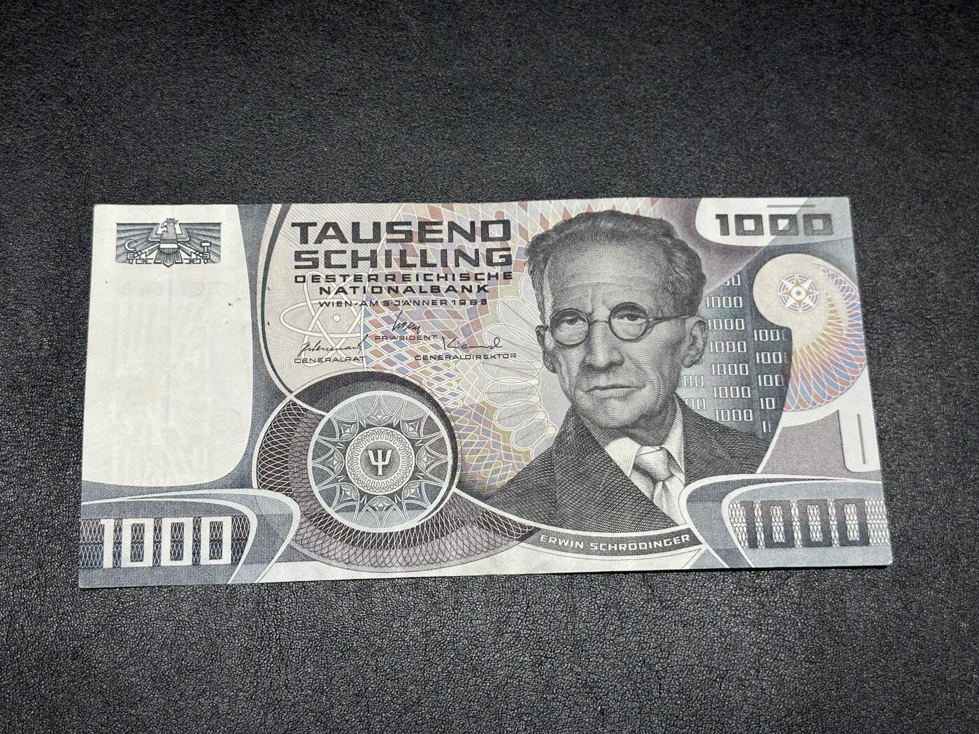 《外钞收藏家》第三百八十八期 1983年奥地利1000先令 非全新 薛定谔