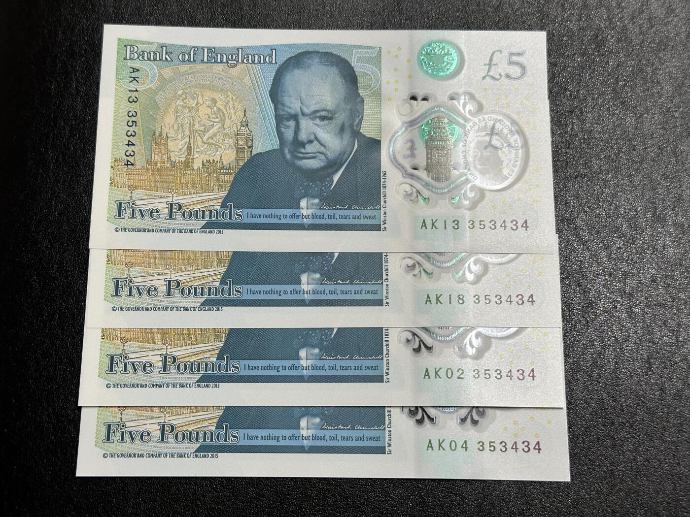 《外钞收藏家》第三百八十八期 英国最新版5镑 4张一起 同号 全新