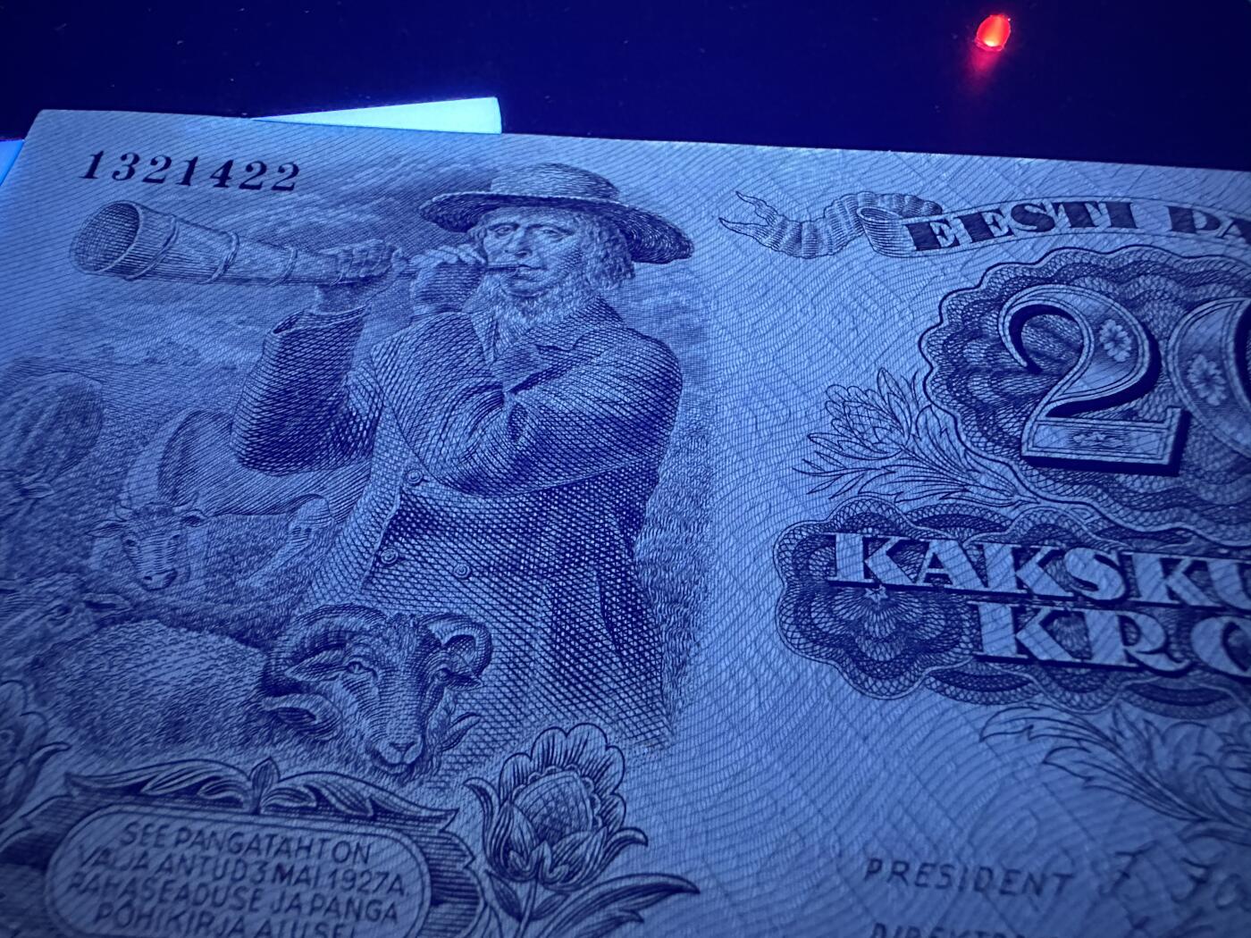 《外钞收藏家》第三百八十八期 1932年爱沙尼亚20克朗 全新 边上极轻微荧光反应