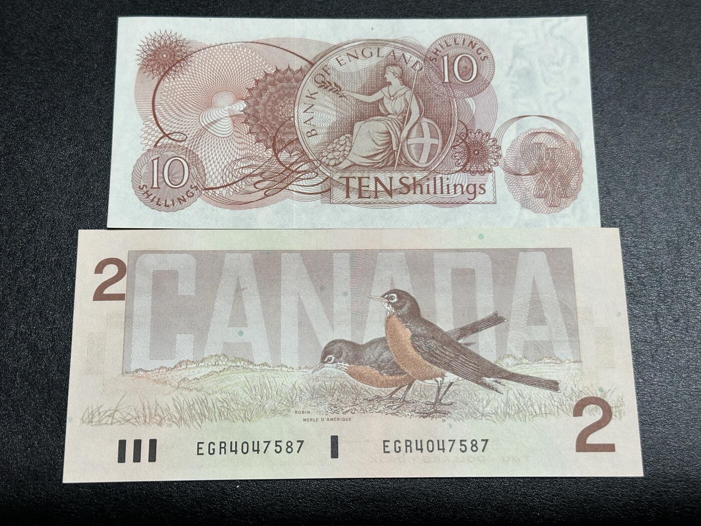 《外钞收藏家》第三百八十八期 英国C序列10先令+加拿大2元  近全新 不绝