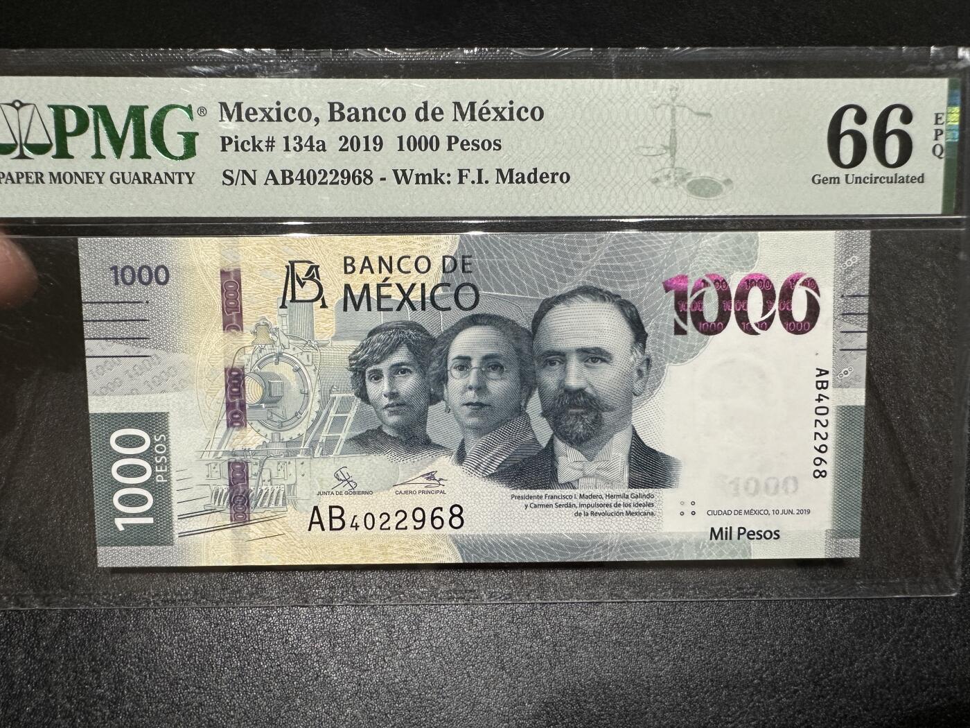 《外钞收藏家》第三百八十七期 2019年墨西哥1000比索 PMG66 尾8