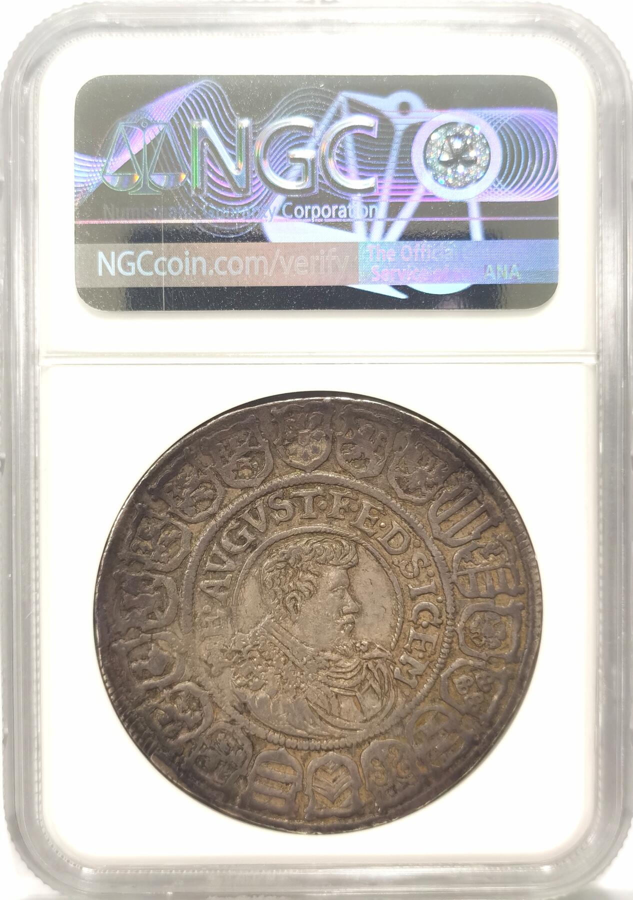 博洋堂世界钱币拍卖第084期（全场包邮） NGC AU58 神罗德国萨克森1612年帝选侯奥古斯特武士剑老泰勒 经典咖啡包浆，应该MS状态