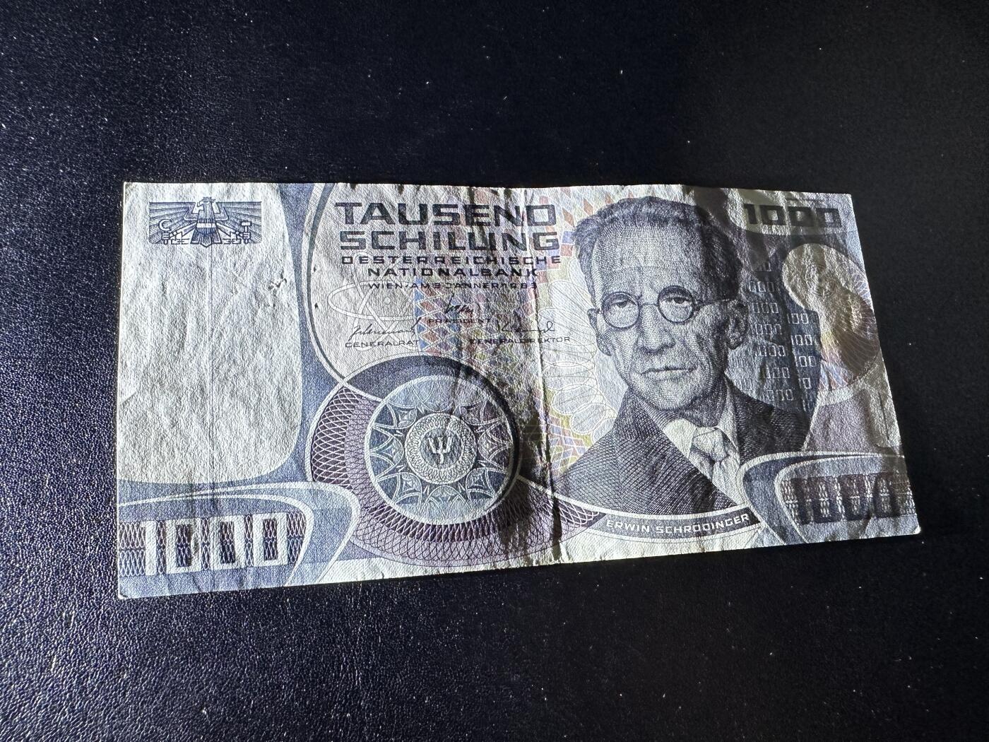 《外钞收藏家》第三百八十八期 1983年奥地利1000先令 非全新 薛定谔