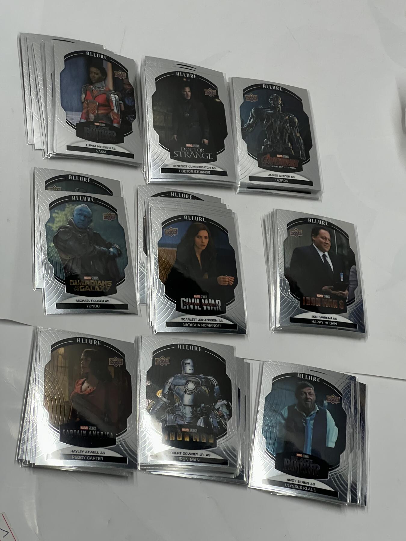 零元拍：2022 UD Marvel Allure 漫威诱惑 小黑钻 全套100张折射镜面base卡 100张一套全 钢铁侠 蜘蛛侠 雷神 绿巨人 黑豹 美队美国队长 黑寡妇 绯红女巫 惊奇队长等 拆几千块难凑一套