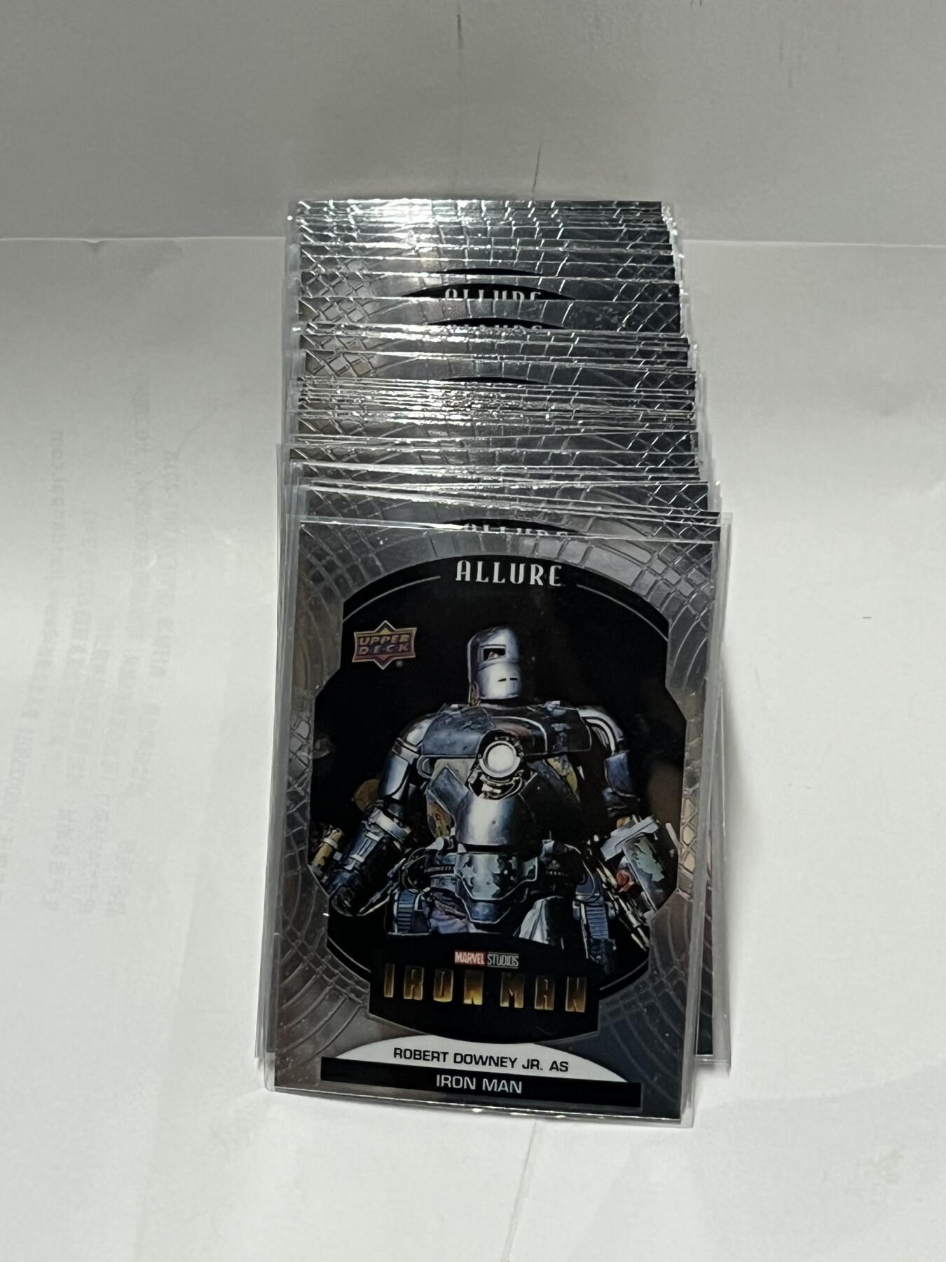 零元拍：2022 UD Marvel Allure 漫威诱惑 小黑钻 全套100张折射镜面base卡 100张一套全 钢铁侠 蜘蛛侠 雷神 绿巨人 黑豹 美队美国队长 黑寡妇 绯红女巫 惊奇队长等 拆几千块难凑一套
