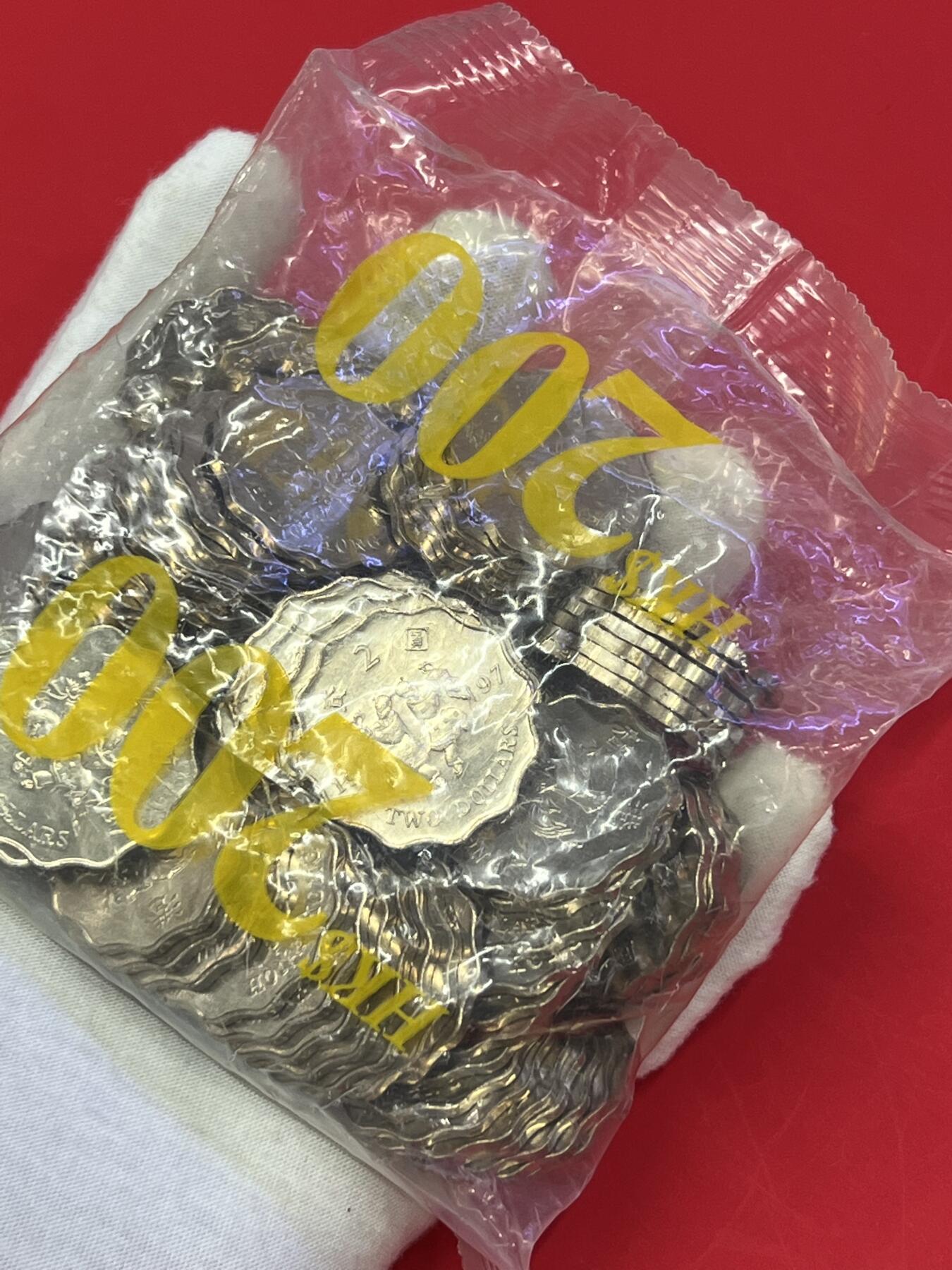 大中华拍卖第748期 1997香港回归纪念币2元 和合二圣100枚全新原包 幸运币