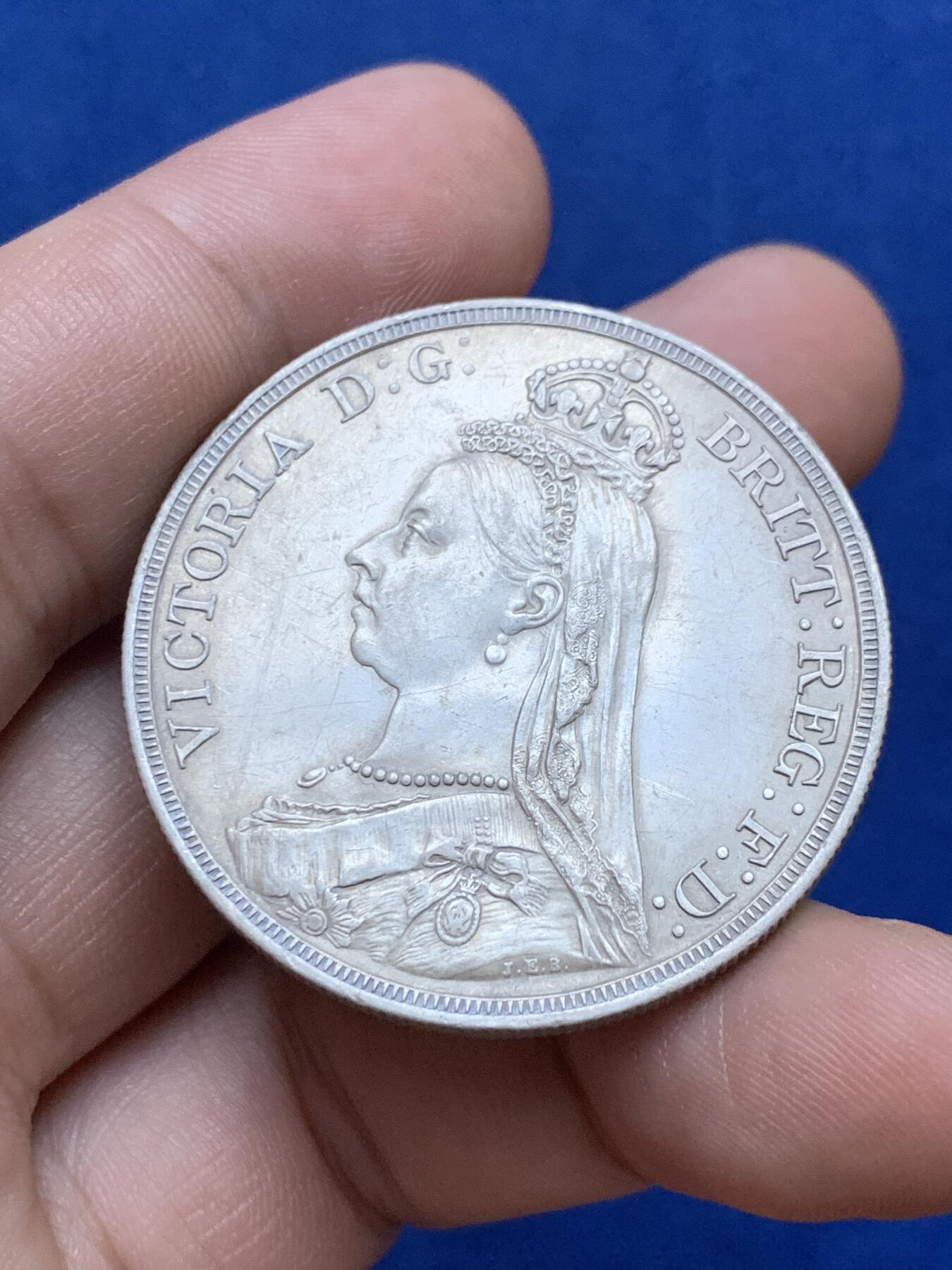 《竞宝斋》第287场-周六， 周日，周一 3场连拍 （全场包邮） 英国1887年维多利亚高冠马剑银币