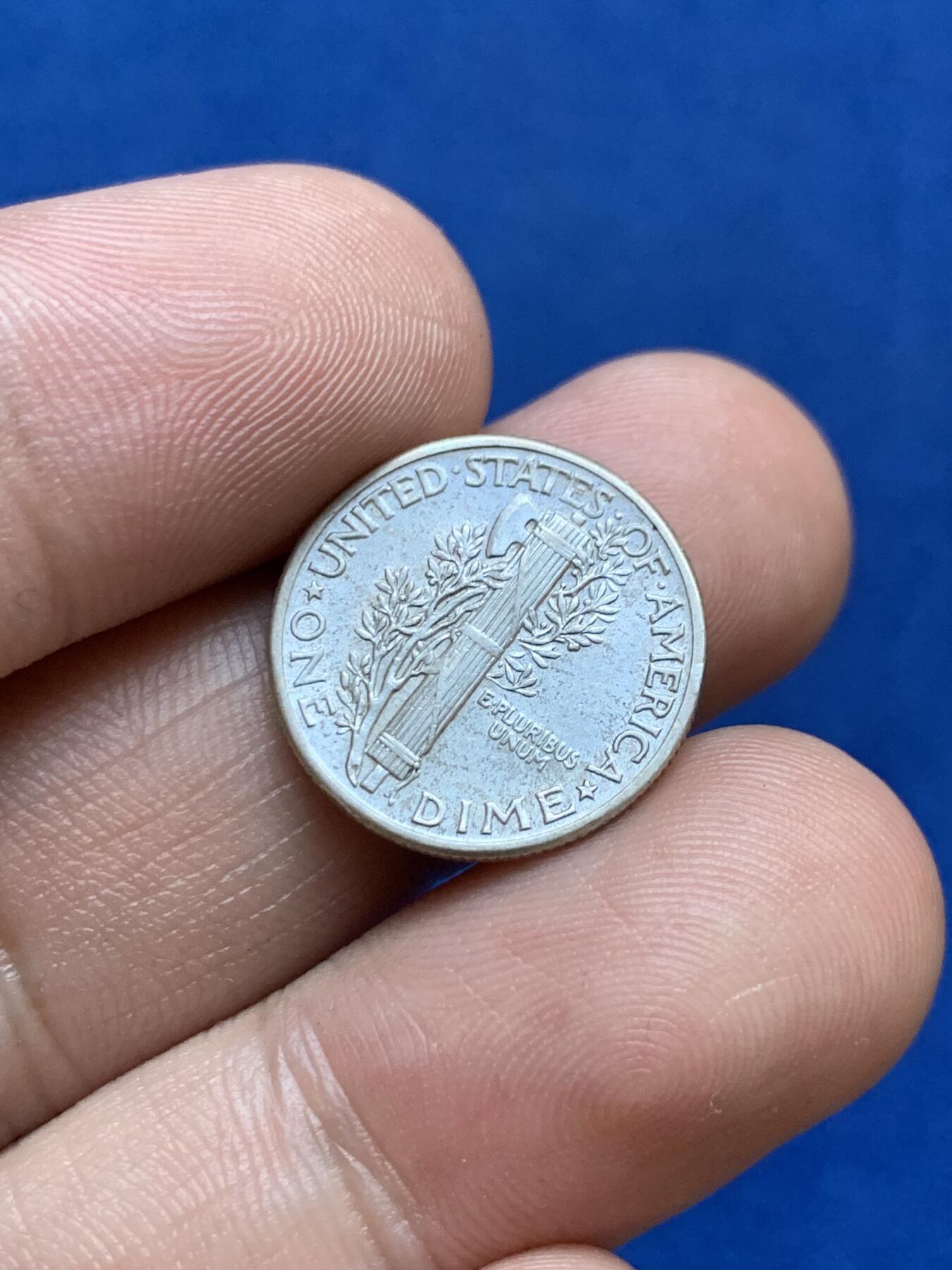 《竞宝斋》第287场-周六， 周日，周一 3场连拍 （全场包邮） 1943年美国小飞侠1迪姆银币 好品