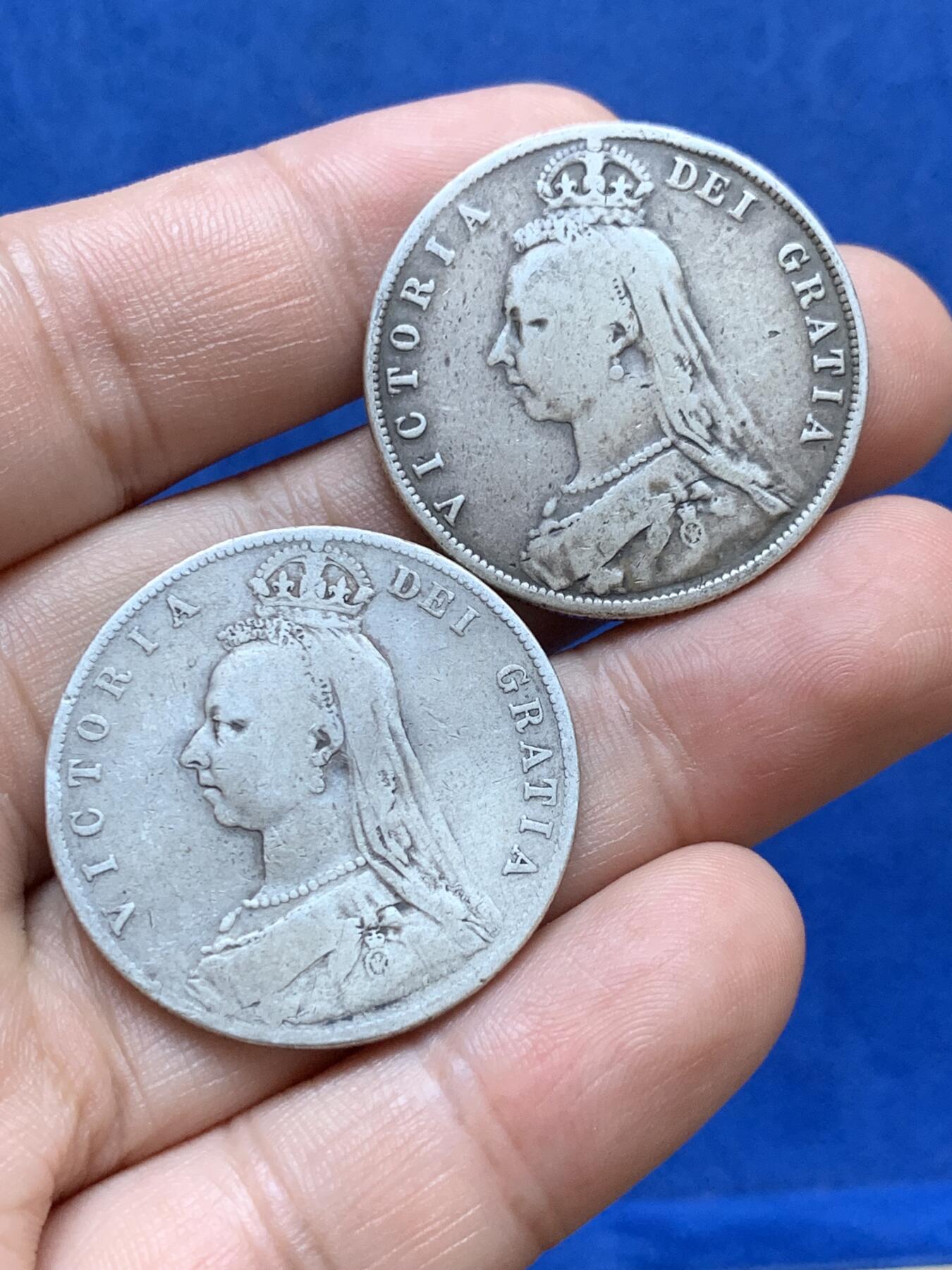 《竞宝斋》第287场-周六， 周日，周一 3场连拍 （全场包邮） 两枚一组 英国维多利亚女王半克朗银币 1890年+1888年