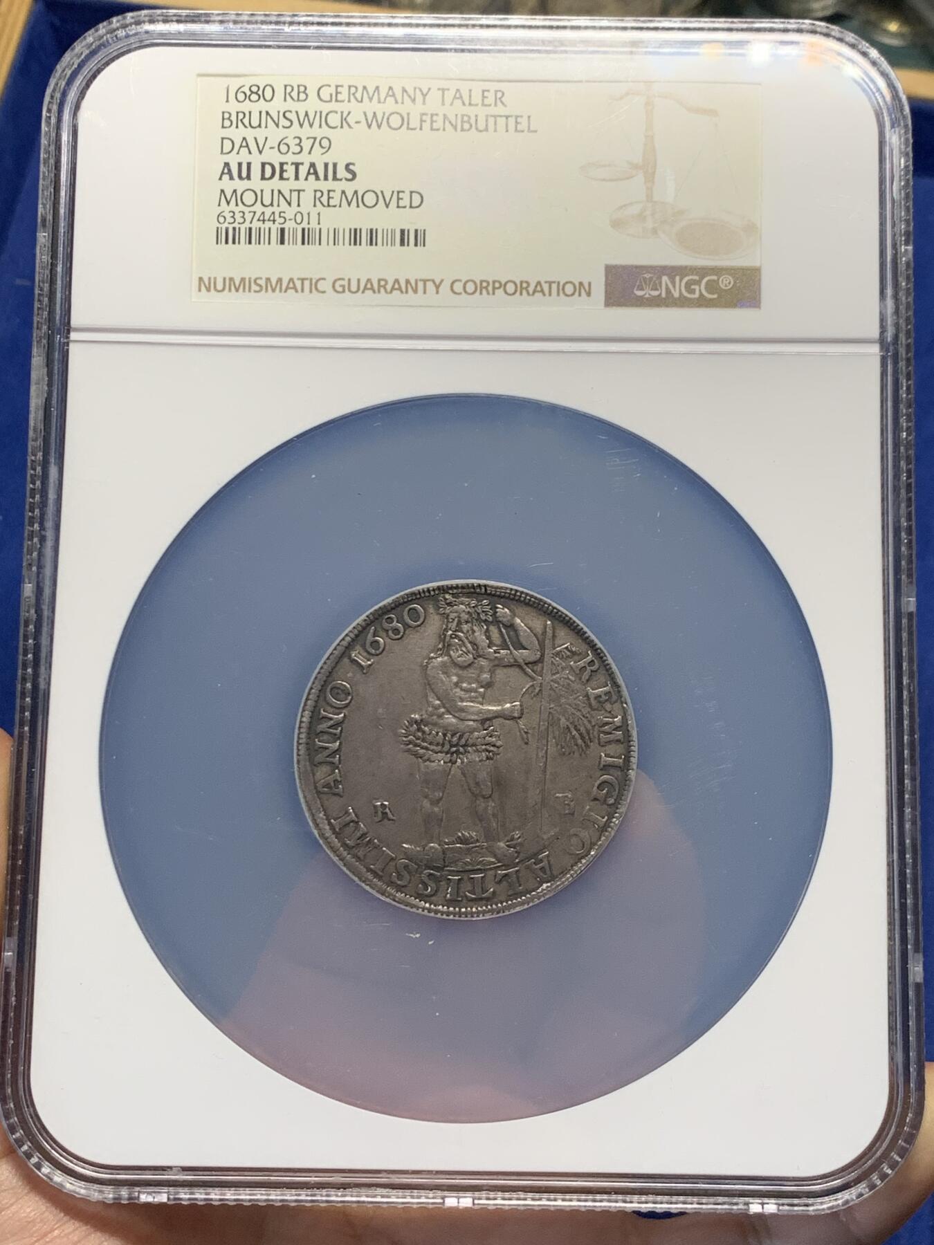 《竞宝斋》第287场-周六， 周日，周一 3场连拍 （全场包邮） NGC AU 德国 1680 布伦瑞克-沃尔芬比特尔公国 野人 泰勒 大银币 细节好 这样的年份现在上海N无法评级了 拍一枚少一枚