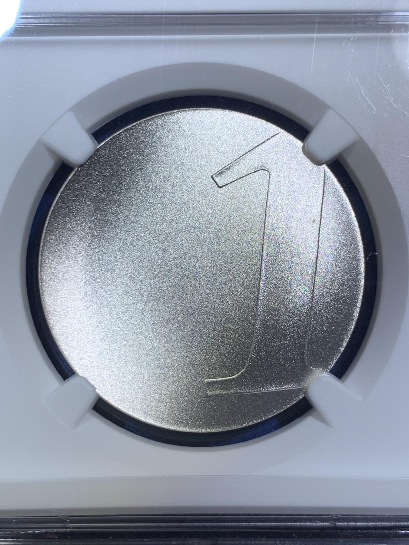 《竞宝斋》第287场-周六， 周日，周一 3场连拍 （全场包邮） NGC MS69MATTE 法国2001年发行最后的法郎 17.77g 波浪形设计 2003年度克劳斯世界硬币大奖赛之年度最佳银币奖