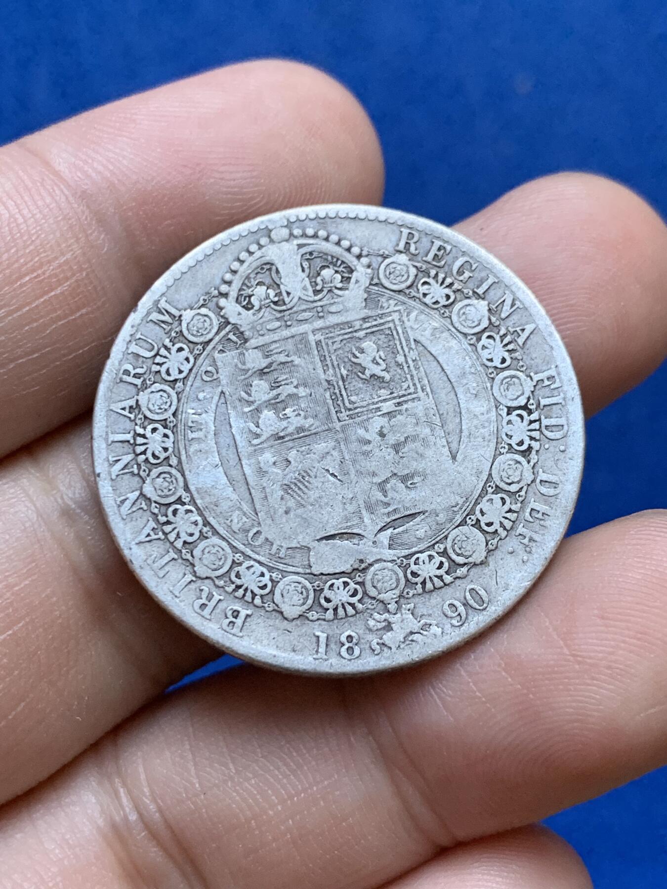 《竞宝斋》第287场-周六， 周日，周一 3场连拍 （全场包邮） 两枚一组 英国维多利亚女王半克朗银币 1890年+1888年