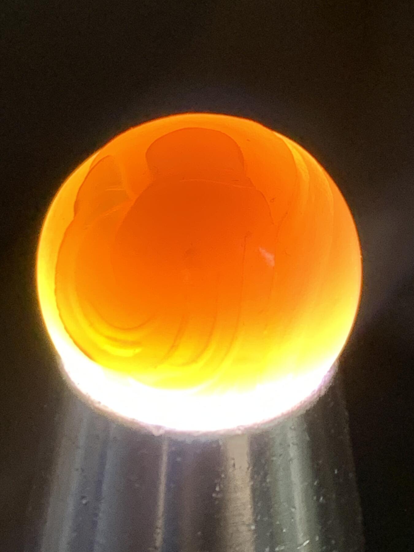 精美亚光高玉化紫罗兰巴西玛瑙手工俏色巧雕一心向佛随形圆珠一个