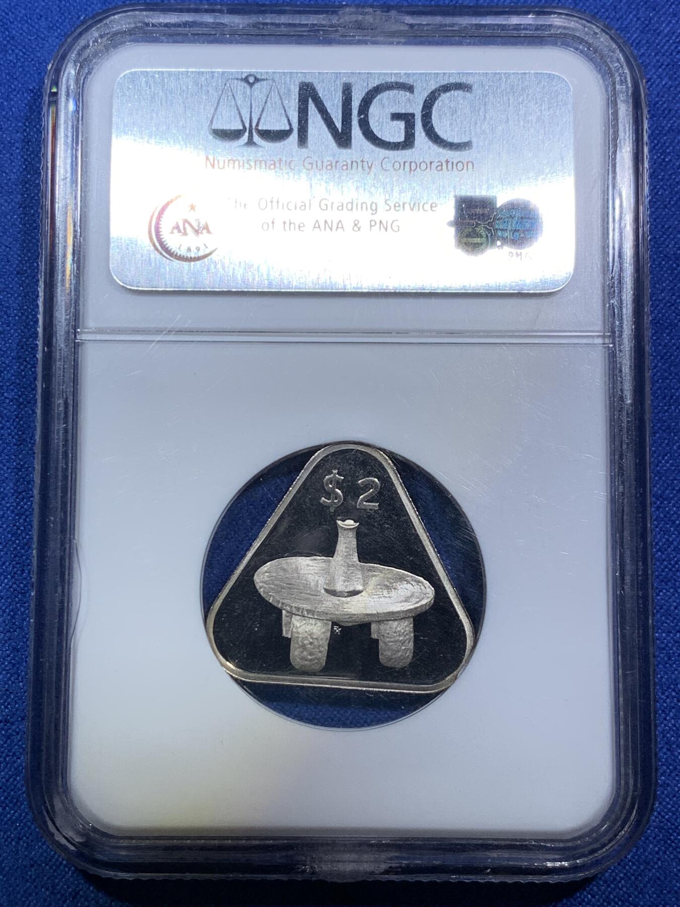 《竞宝斋》第287场-周六， 周日，周一 3场连拍 （全场包邮） NGC PF68UC 1988年库克群岛$2精制铜镍币 超高分 NGC老盒 人气三角币