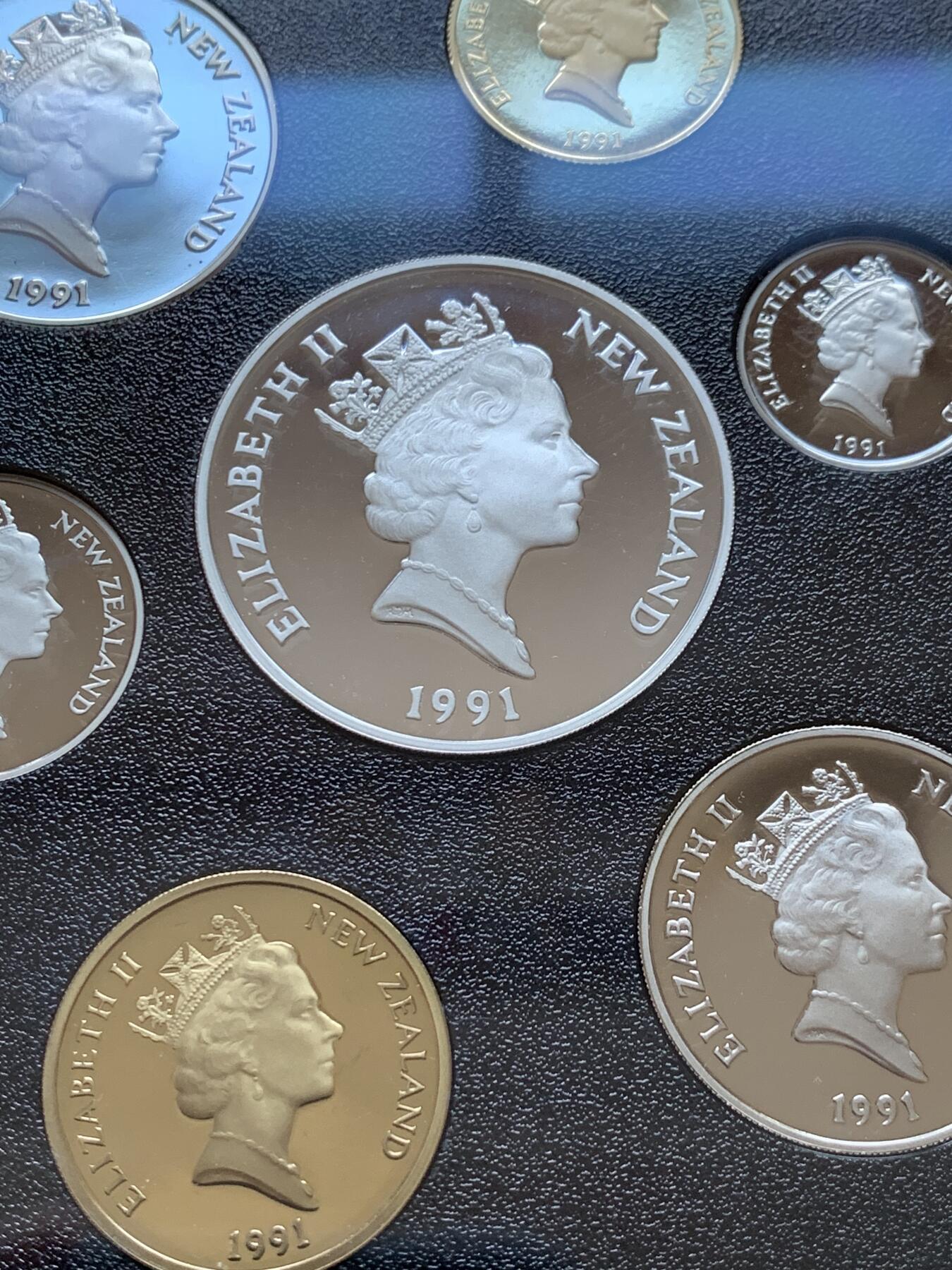 《竞宝斋》第287场-周六， 周日，周一 3场连拍 （全场包邮） 新西兰1991年精制套币 全品盒证全 最大5元为27.22克的925银币