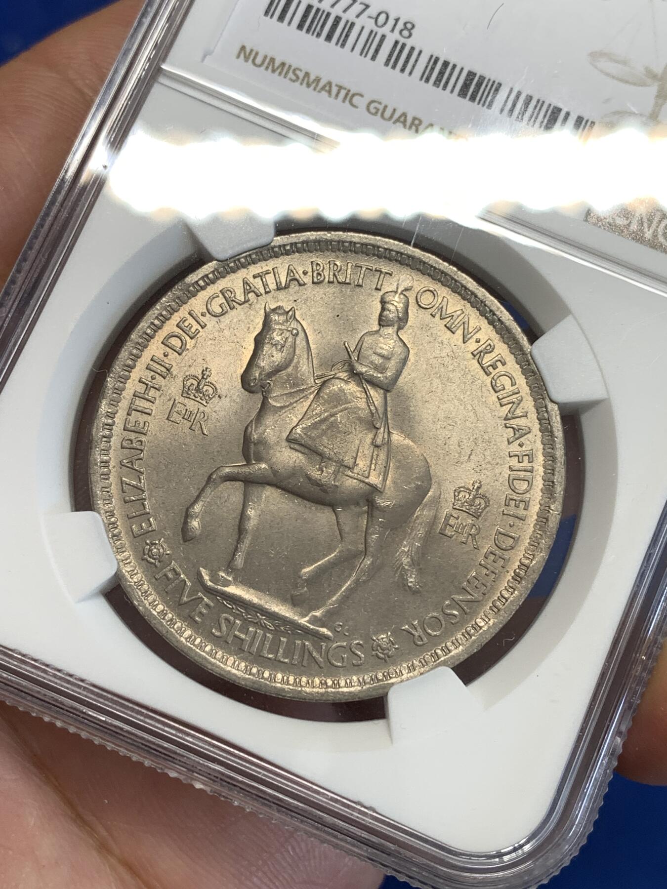 《竞宝斋》第287场-周六， 周日，周一 3场连拍 （全场包邮） NGC MS63 英国1953年伊丽莎白二世登基纪念克朗 背面有类镜面感 这个品种少见