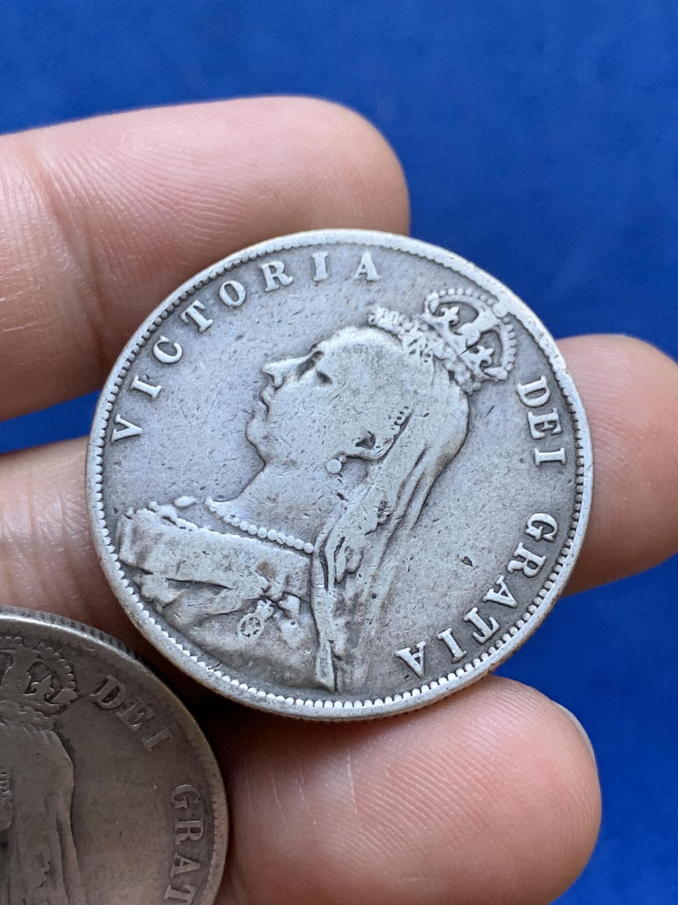 《竞宝斋》第287场-周六， 周日，周一 3场连拍 （全场包邮） 两枚一组 英国维多利亚女王半克朗银币 1890年+1888年