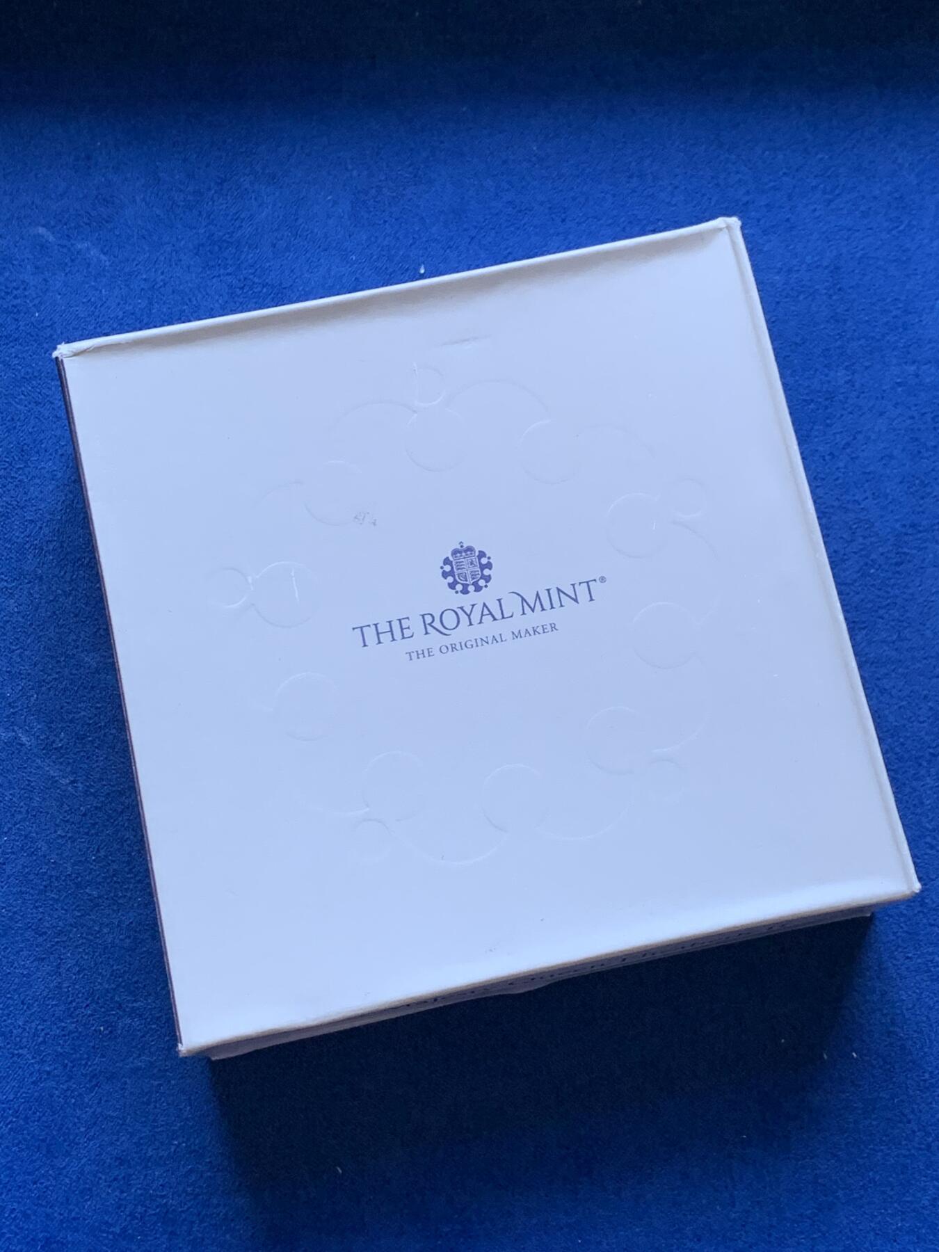 《竞宝斋》第287场-周六， 周日，周一 3场连拍 （全场包邮） 英国2022年发行查尔斯三世头像&女王逝世2英镑精制币 1盎司 盒证齐全 首枚母子双王头像共存纪念 查尔斯三世首枚法定银币