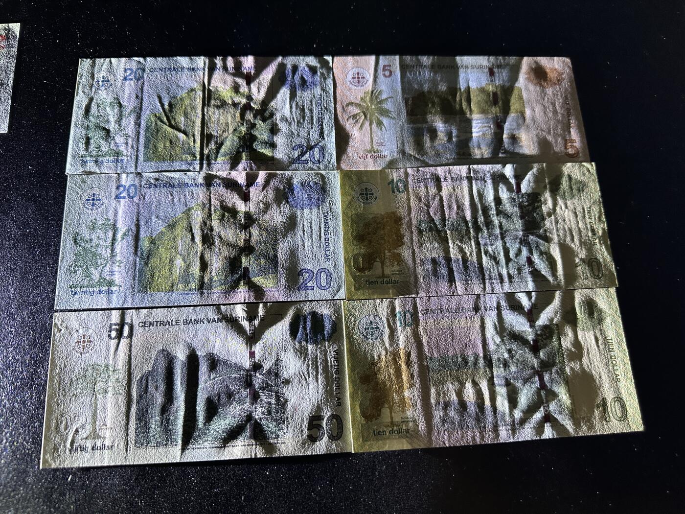 《外钞收藏家》第三百八十九期 苏里南 六张一起 非全新