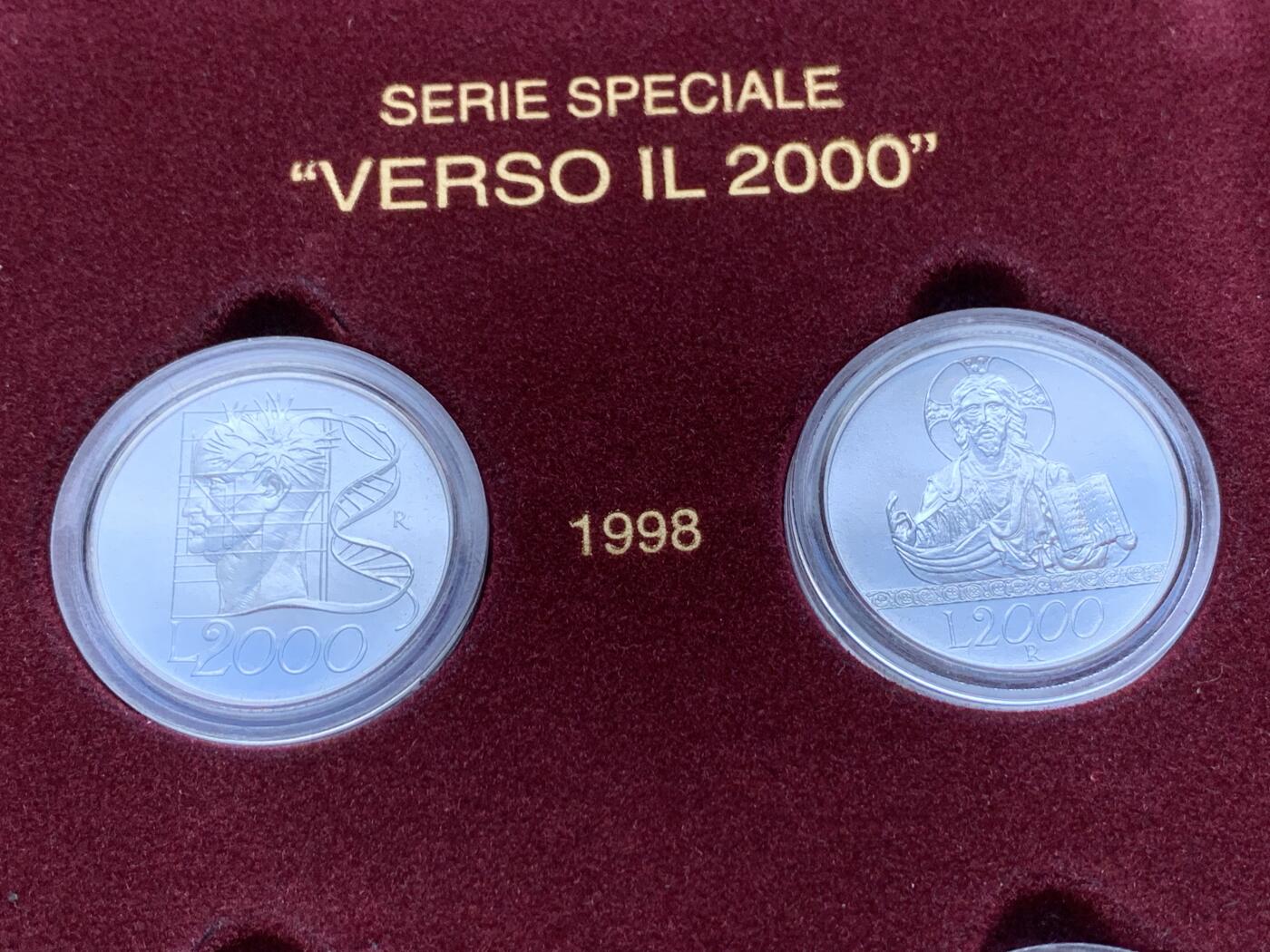 《竞宝斋》第287场-周六， 周日，周一 3场连拍 （全场包邮） 意大利6枚装纪念套币 1998年2000里拉两枚+1999年5000里拉两枚+2000年10000里拉两枚 纪念里拉 全品盒证全