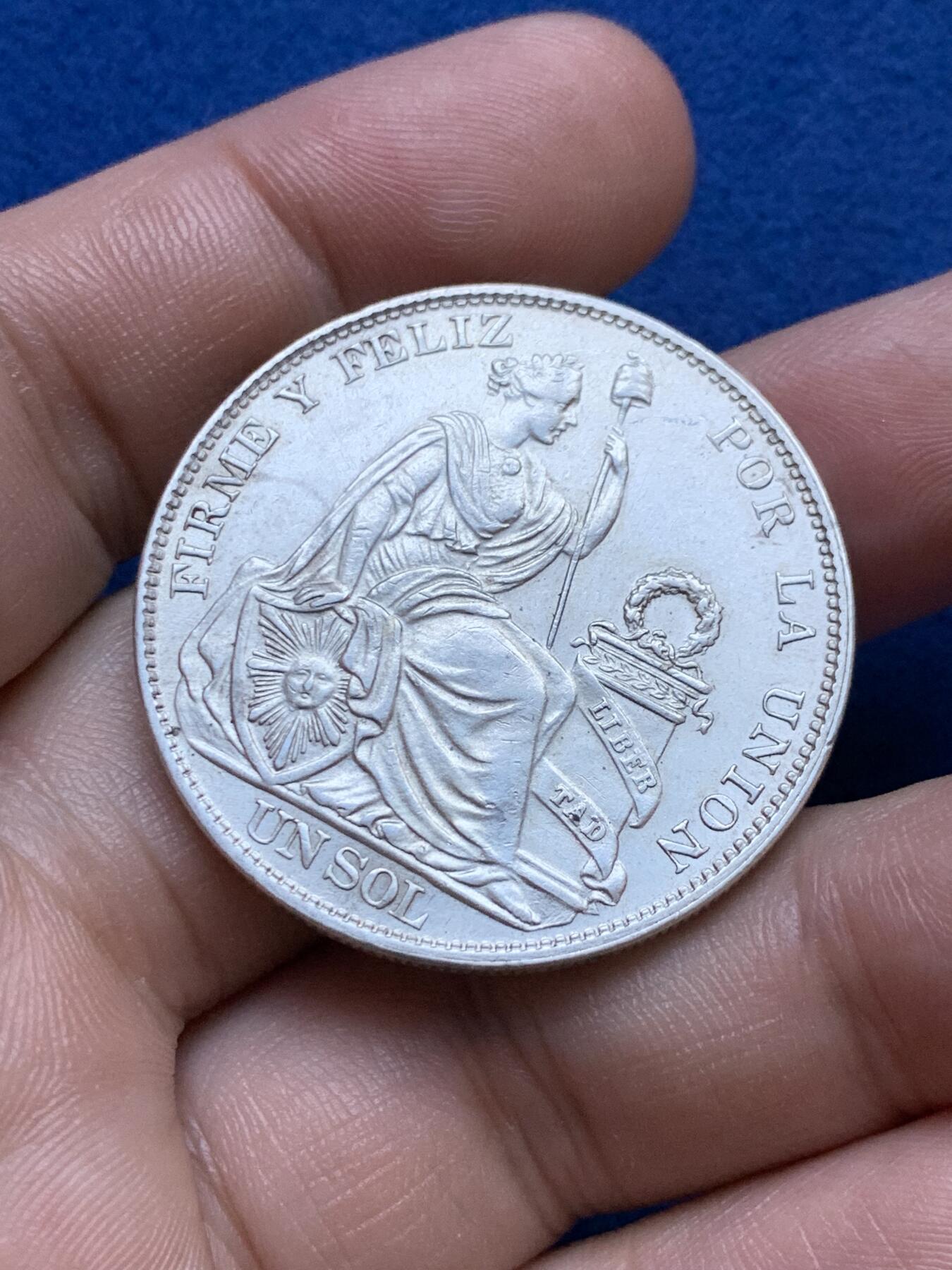 《竞宝斋》第287场-周六， 周日，周一 3场连拍 （全场包邮） 秘鲁1916年坐人女神1索尔银币