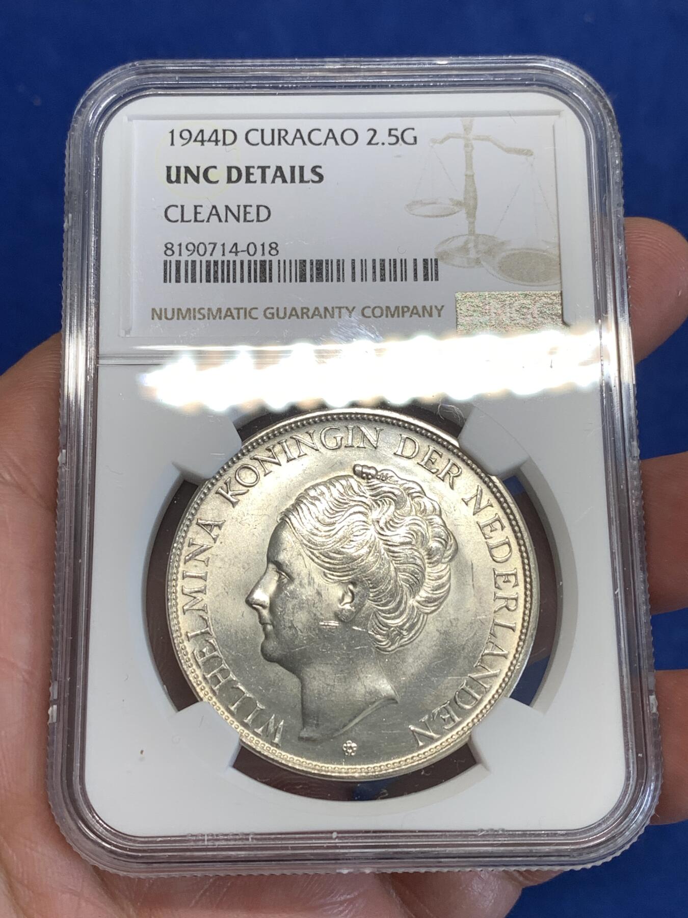 《竞宝斋》第287场-周六， 周日，周一 3场连拍 （全场包邮） NGC UNC 荷属库拉索1944年威廉明娜女王2.5盾大银币，严评没给分