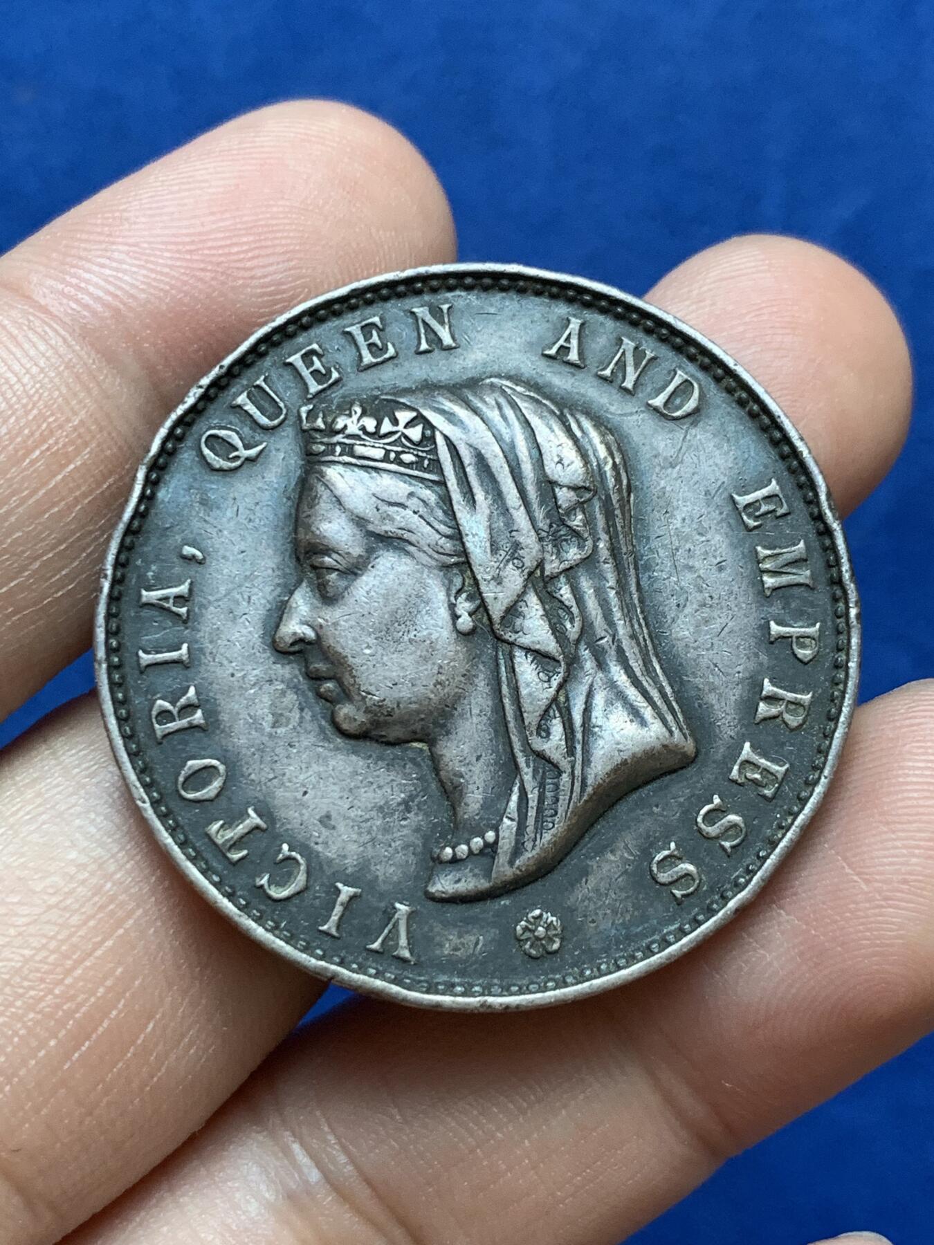 《竞宝斋》第287场-周六， 周日，周一 3场连拍 （全场包邮） 1897年英国维多利亚女王加冕60周年纪念银章 24.95g 38.2mm 少见经典款式 老包浆 细节见图