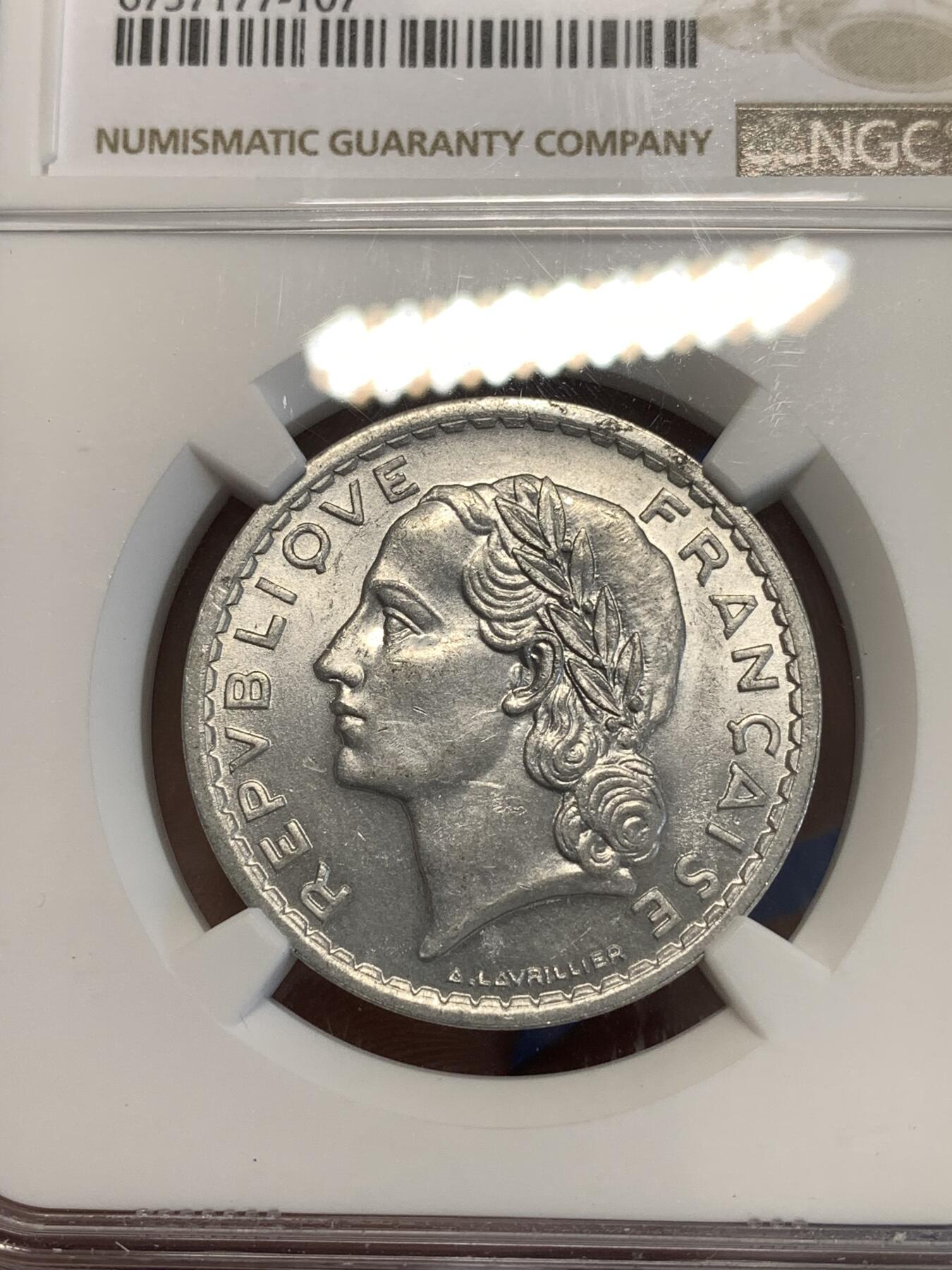 《竞宝斋》第287场-周六， 周日，周一 3场连拍 （全场包邮） NGC MS64 1947年法兰西第四共和国5法郎铝币