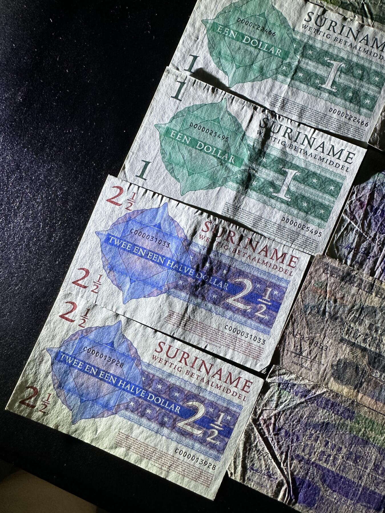 《外钞收藏家》第三百八十九期 苏里南四个版本12张一起 非全新