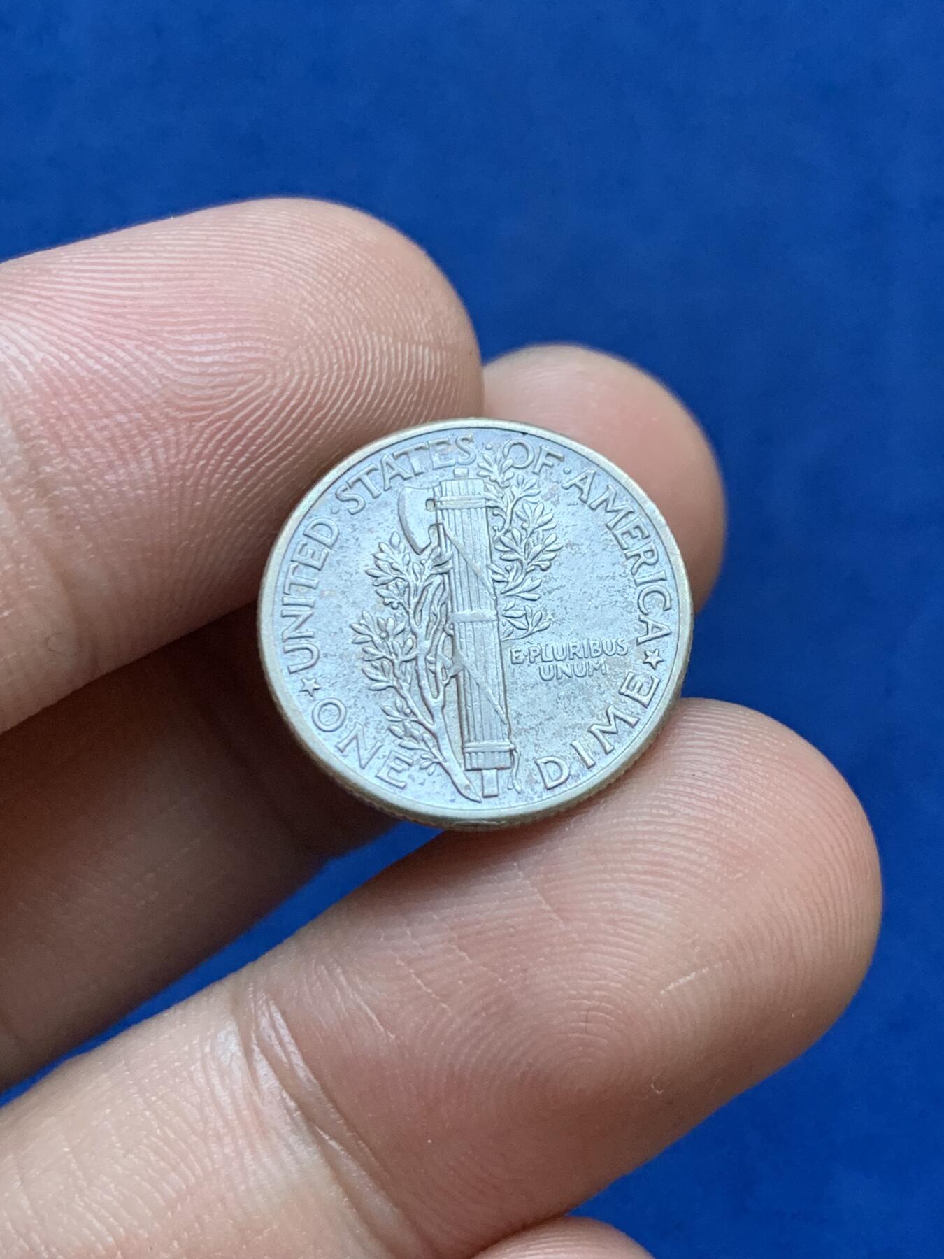 《竞宝斋》第287场-周六， 周日，周一 3场连拍 （全场包邮） 1943年美国小飞侠1迪姆银币 好品