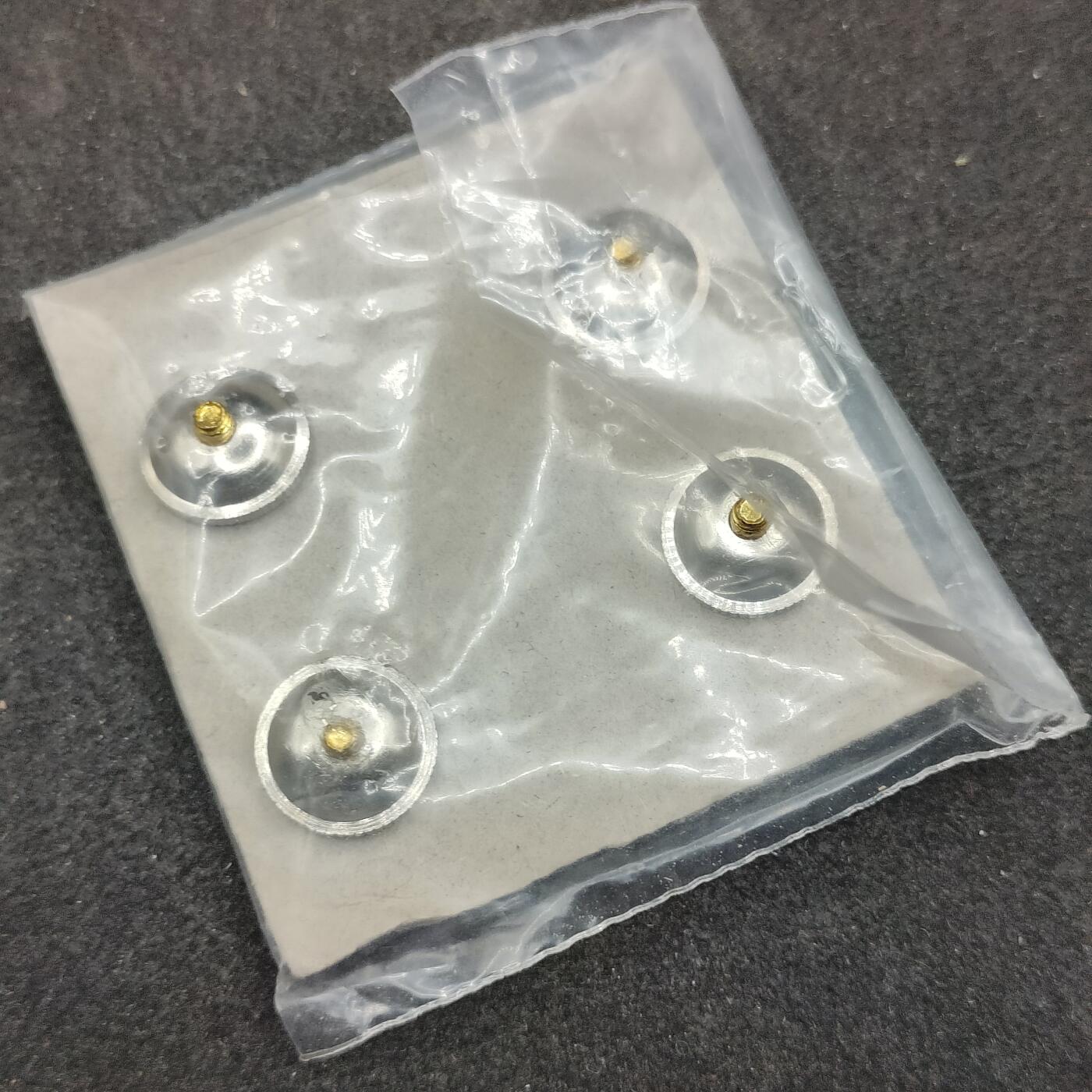 全场0元起拍 第172期 咸鱼国勋章拍卖专场 7月10日（周三）下午6：00开始 日本警察领章一对 警部补阶级