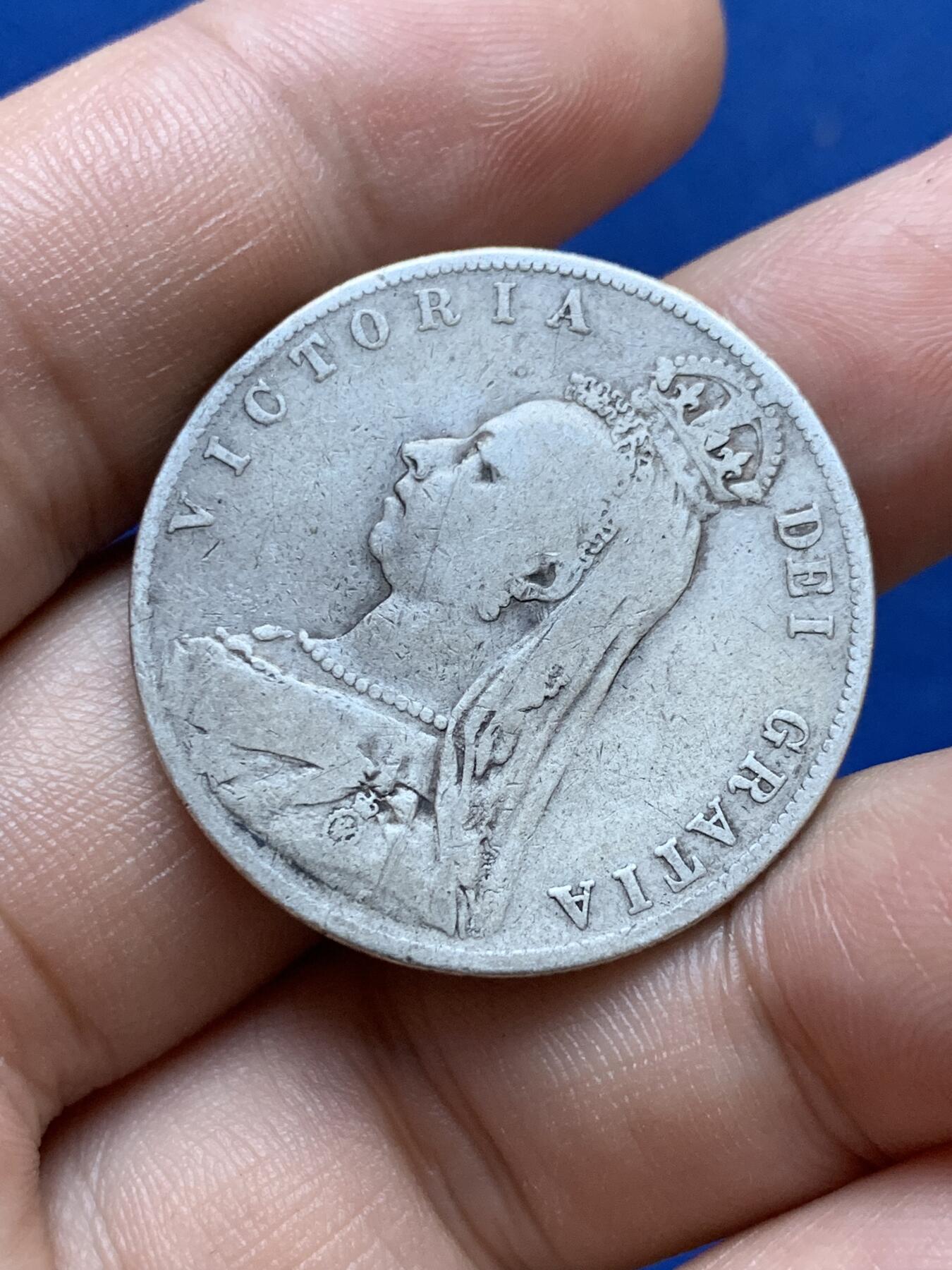 《竞宝斋》第287场-周六， 周日，周一 3场连拍 （全场包邮） 两枚一组 英国维多利亚女王半克朗银币 1890年+1888年