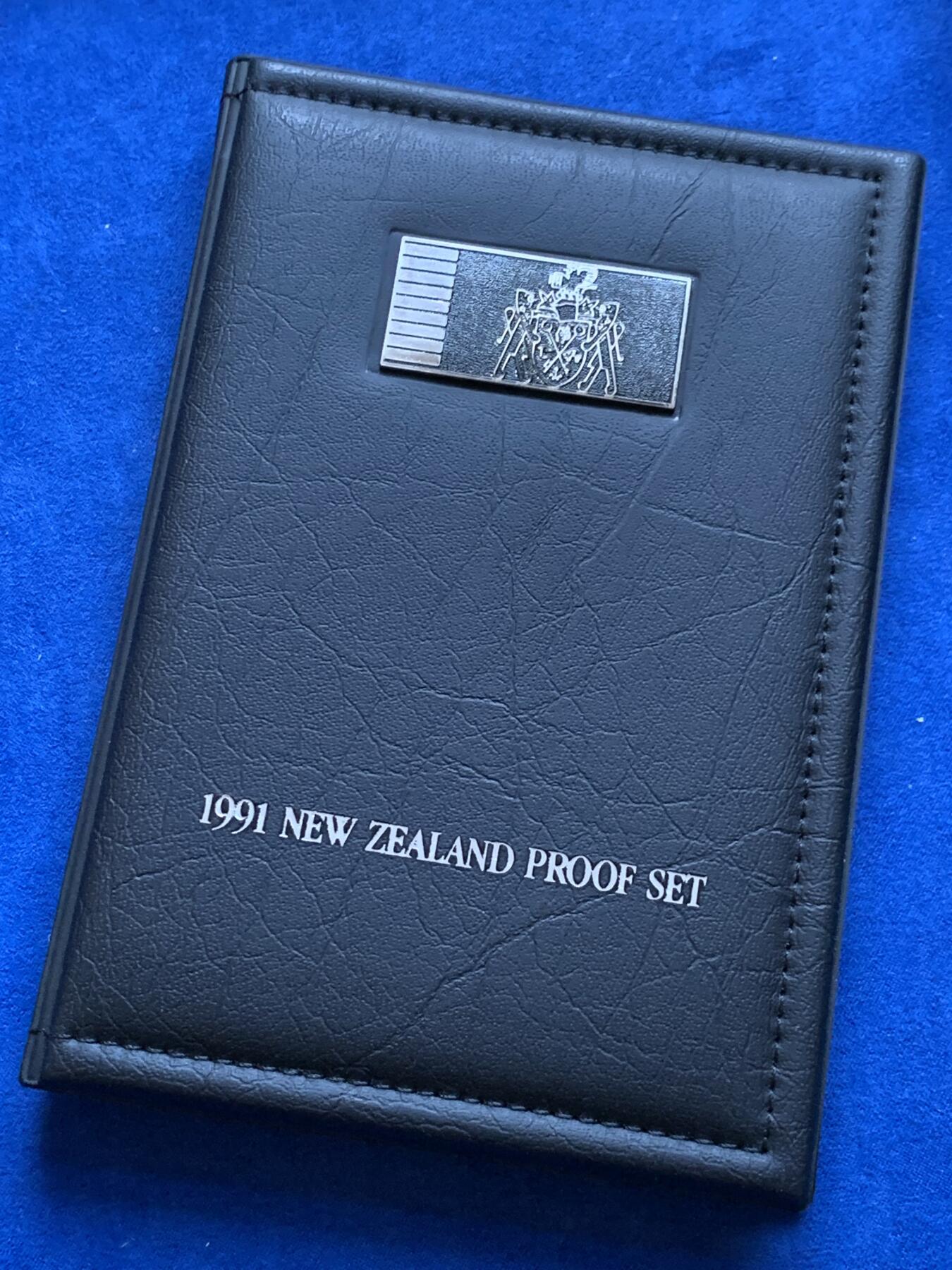 《竞宝斋》第287场-周六， 周日，周一 3场连拍 （全场包邮） 新西兰1991年精制套币 全品盒证全 最大5元为27.22克的925银币